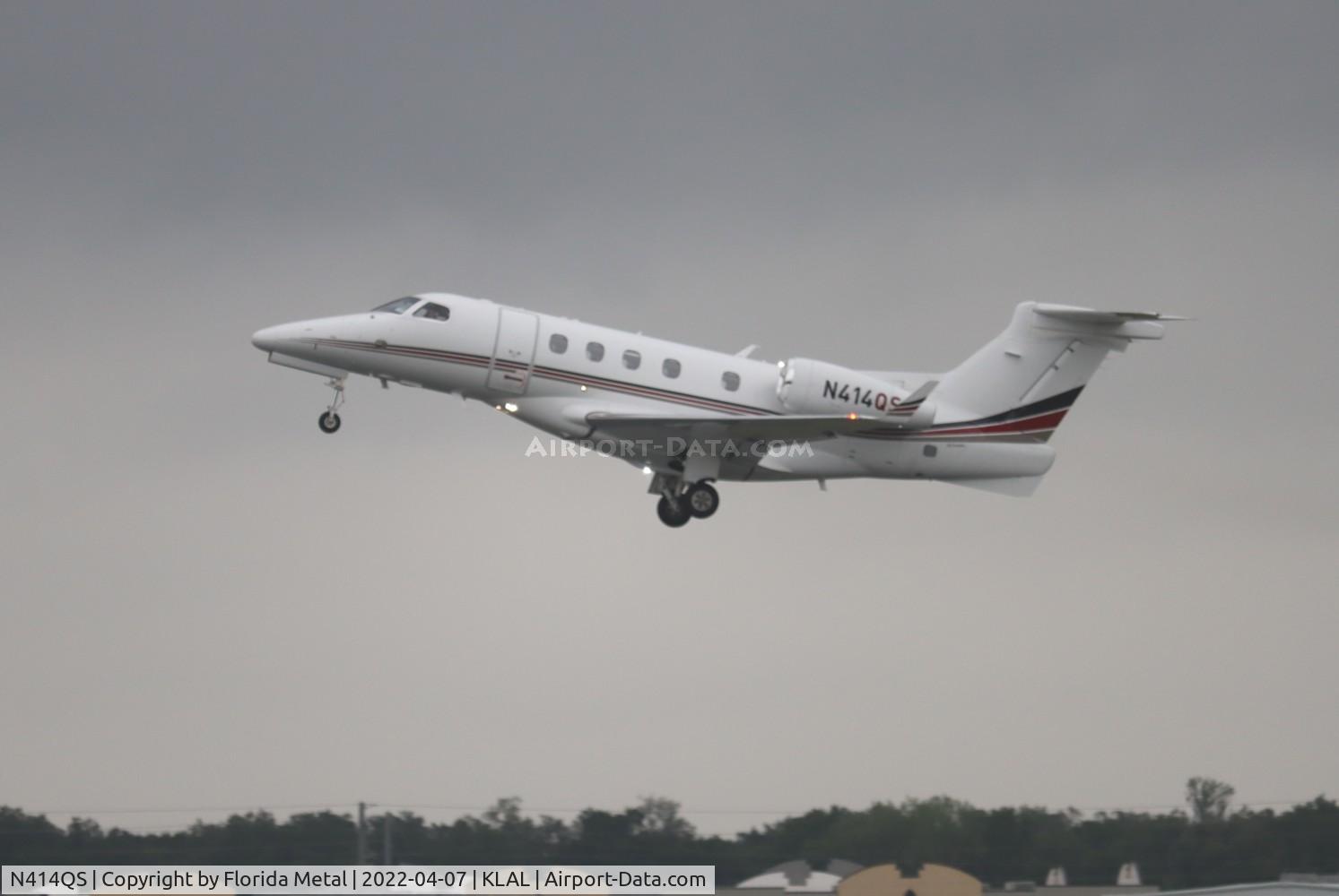 N414QS, 2017 Embraer EMB-505 Phenom 300 C/N 50500441, Sun N Fun 2022 LAL