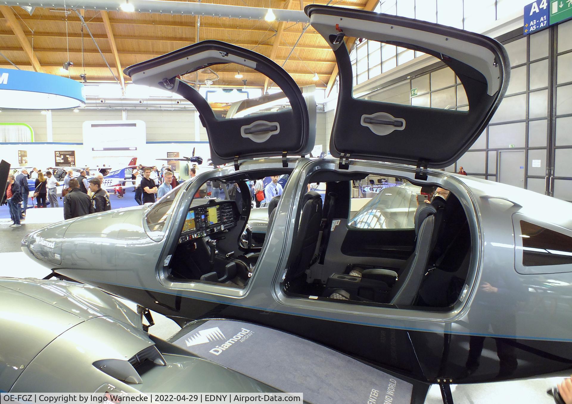 OE-FGZ, 2015 Diamond DA-62 C/N 62.010, Diamond DA-62 at the AERO 2022, Friedrichshafen  #c   #i