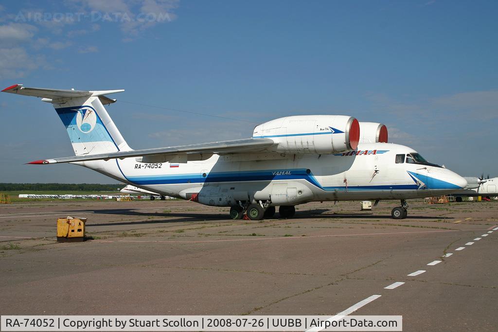 RA-74052, 1994 Antonov AN-74 C/N 36547098944, Yamal