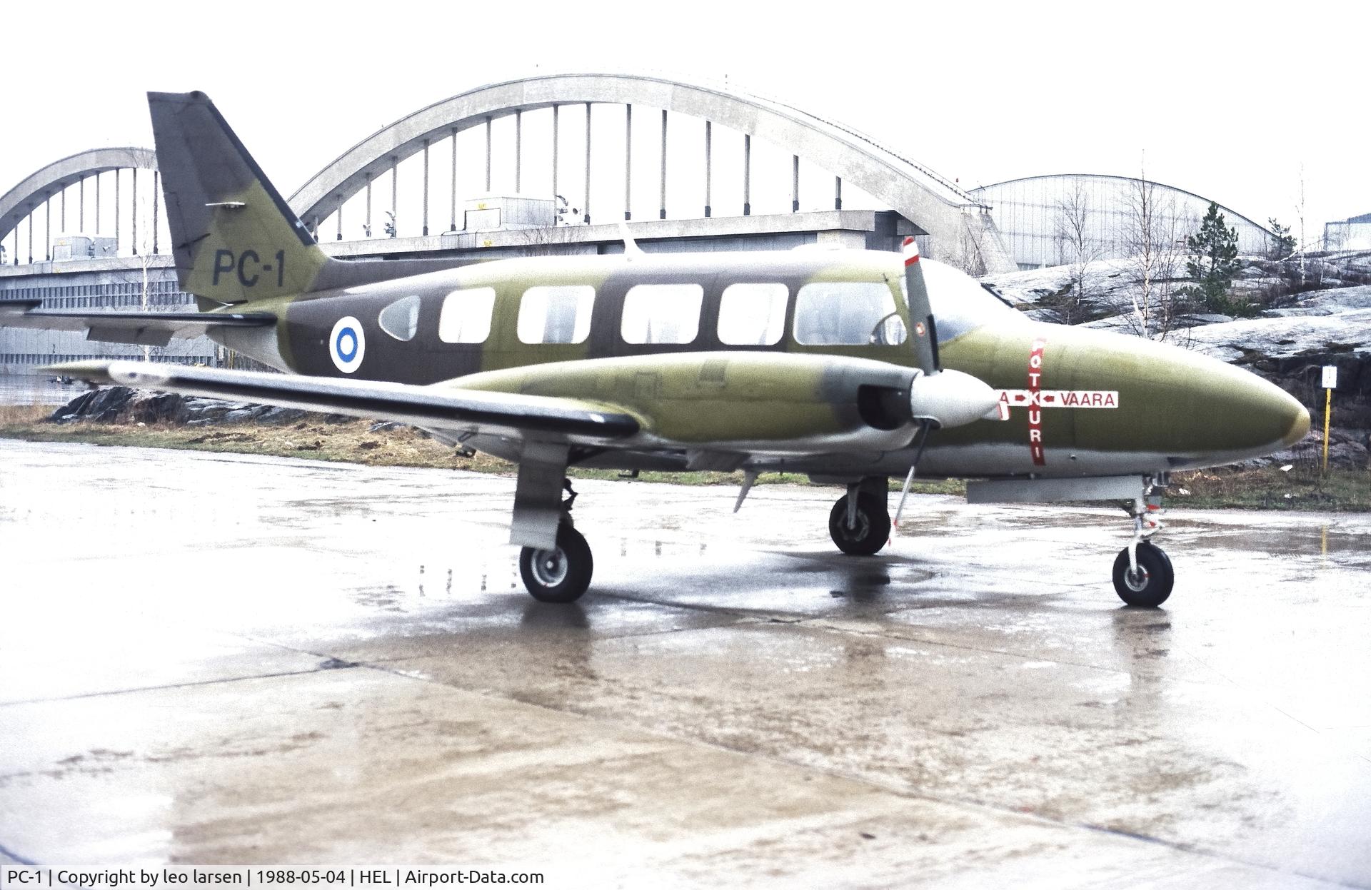 PC-1, 1982 Piper PA-31-350 Navajo Chieftain C/N 31-8252076, Helsinki 4.5.1988