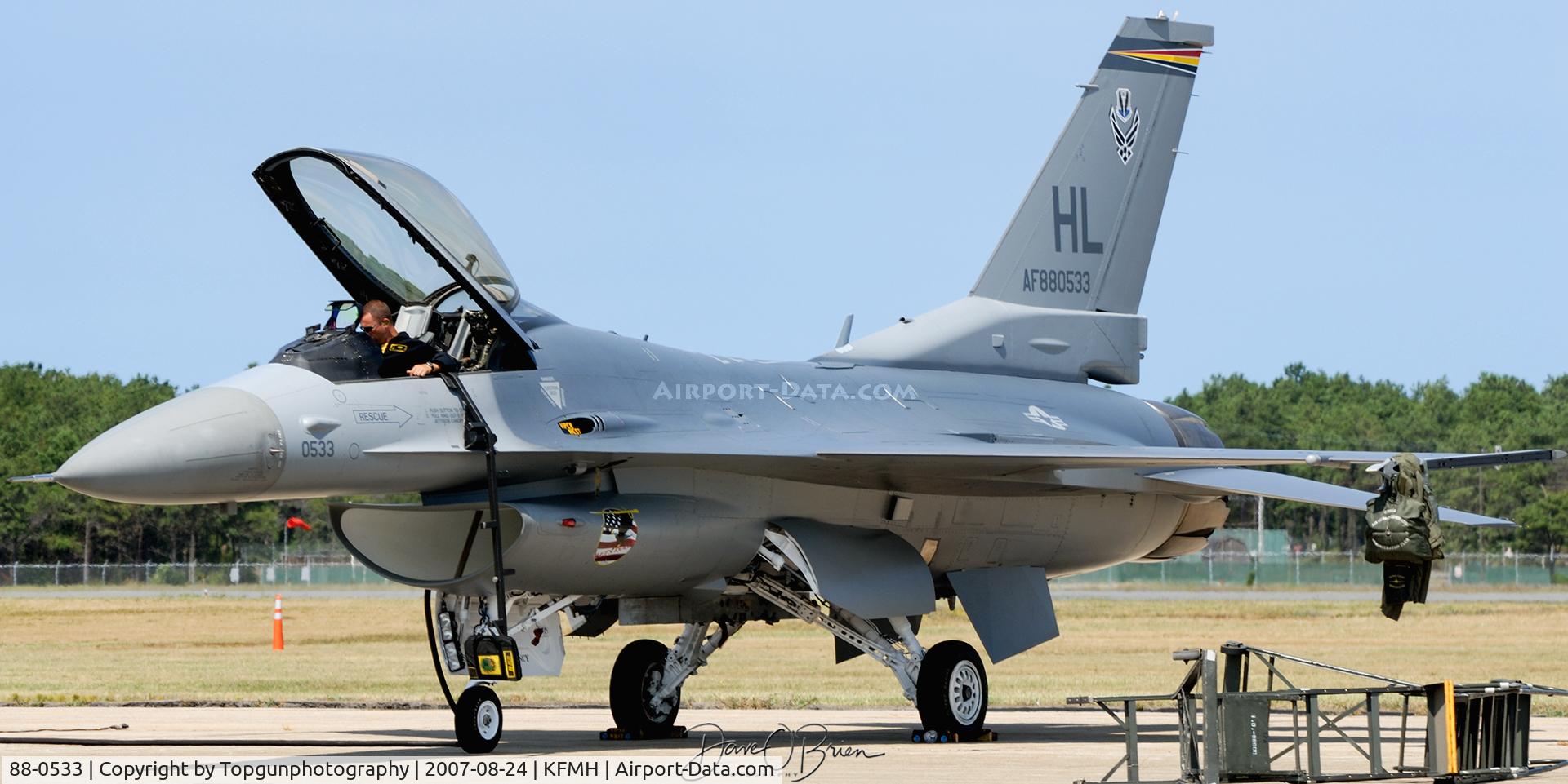 88-0533, 1988 General Dynamics F-16CG Night Falcon C/N 1C-135, Prepping the Demo jet
