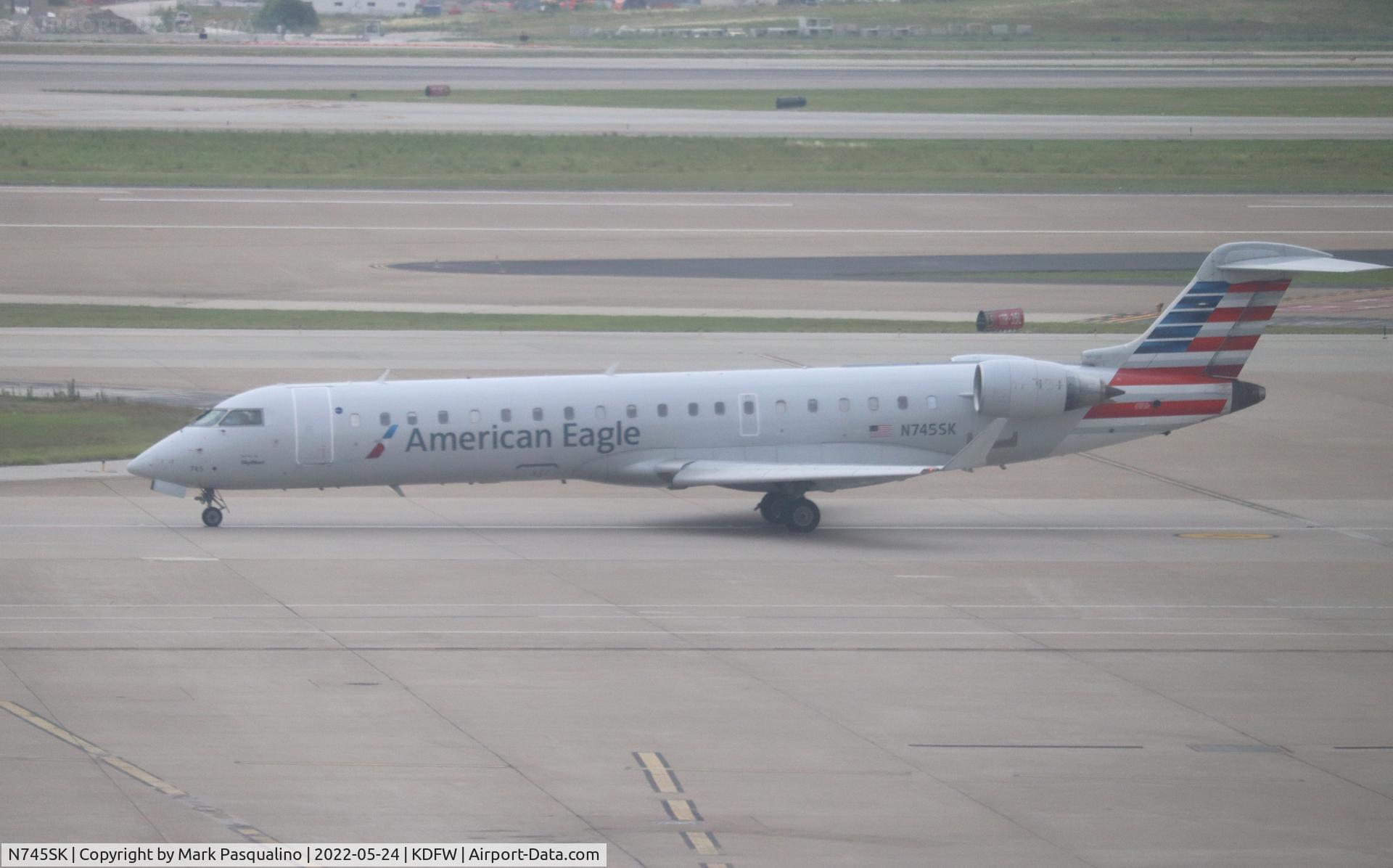 N745SK, 2005 Bombardier CRJ-701ER (CL-600-2C10) Regional Jet C/N 10201, CL-600-2C10