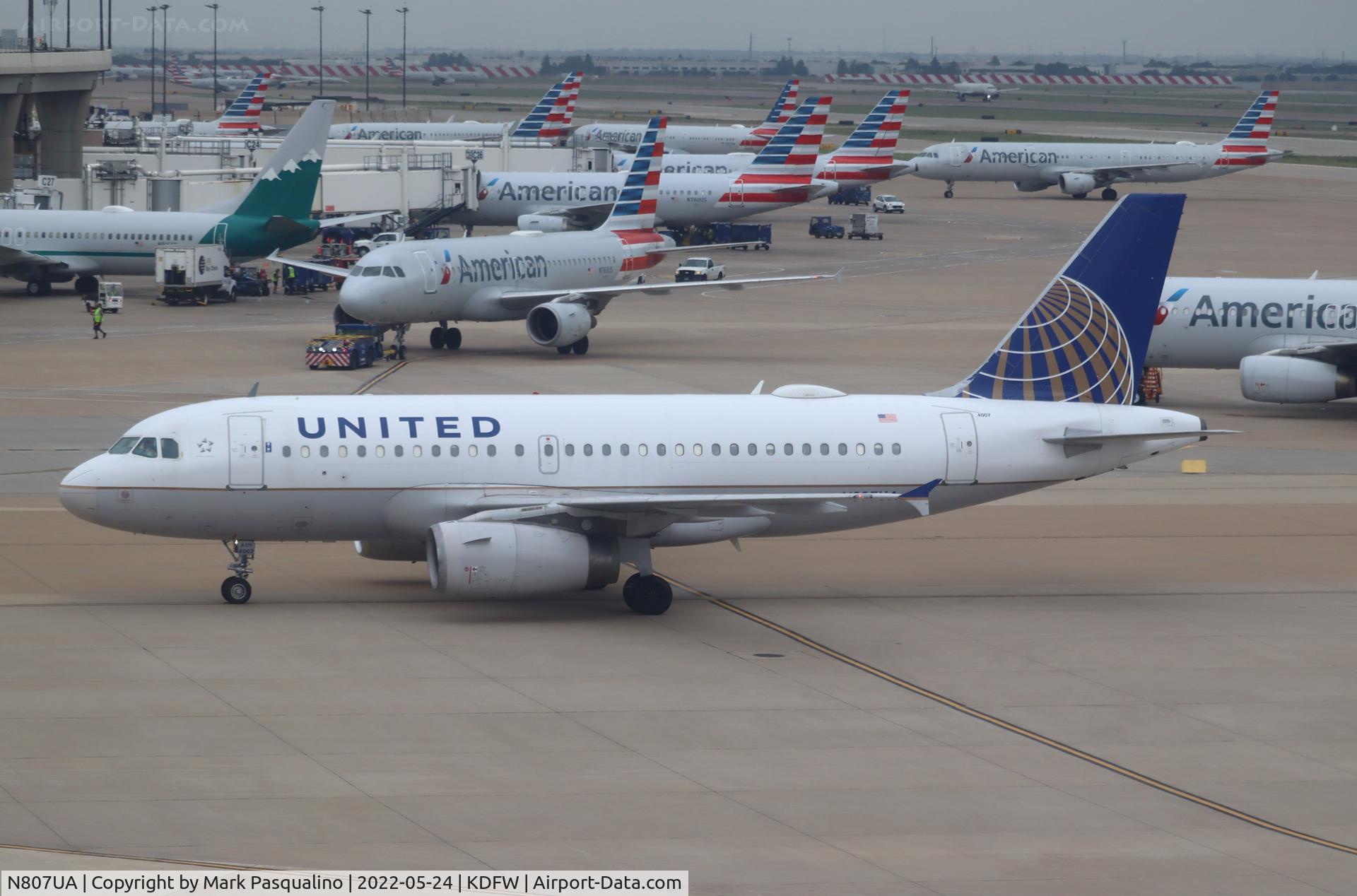 N807UA, 1998 Airbus A319-131 C/N 798, Airbus A319-131
