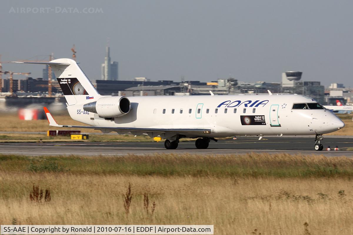 S5-AAE, 1998 Canadair CRJ-200LR (CL-600-2B19) C/N 7170, at fra