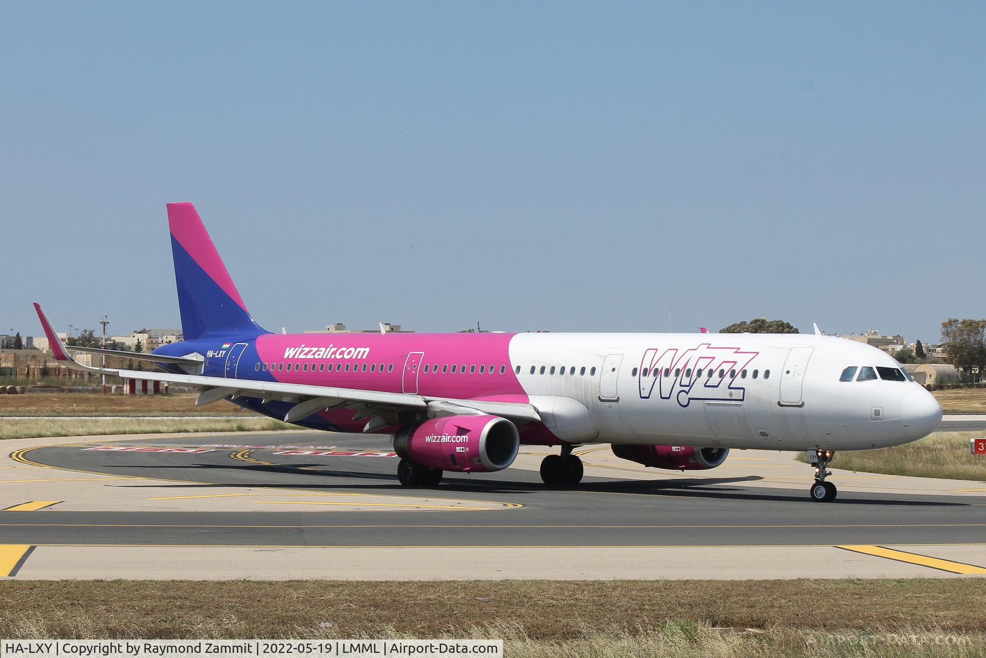 HA-LXY, 2017 Airbus A321-231 C/N 8044, A321 HA-LXY Wizzair