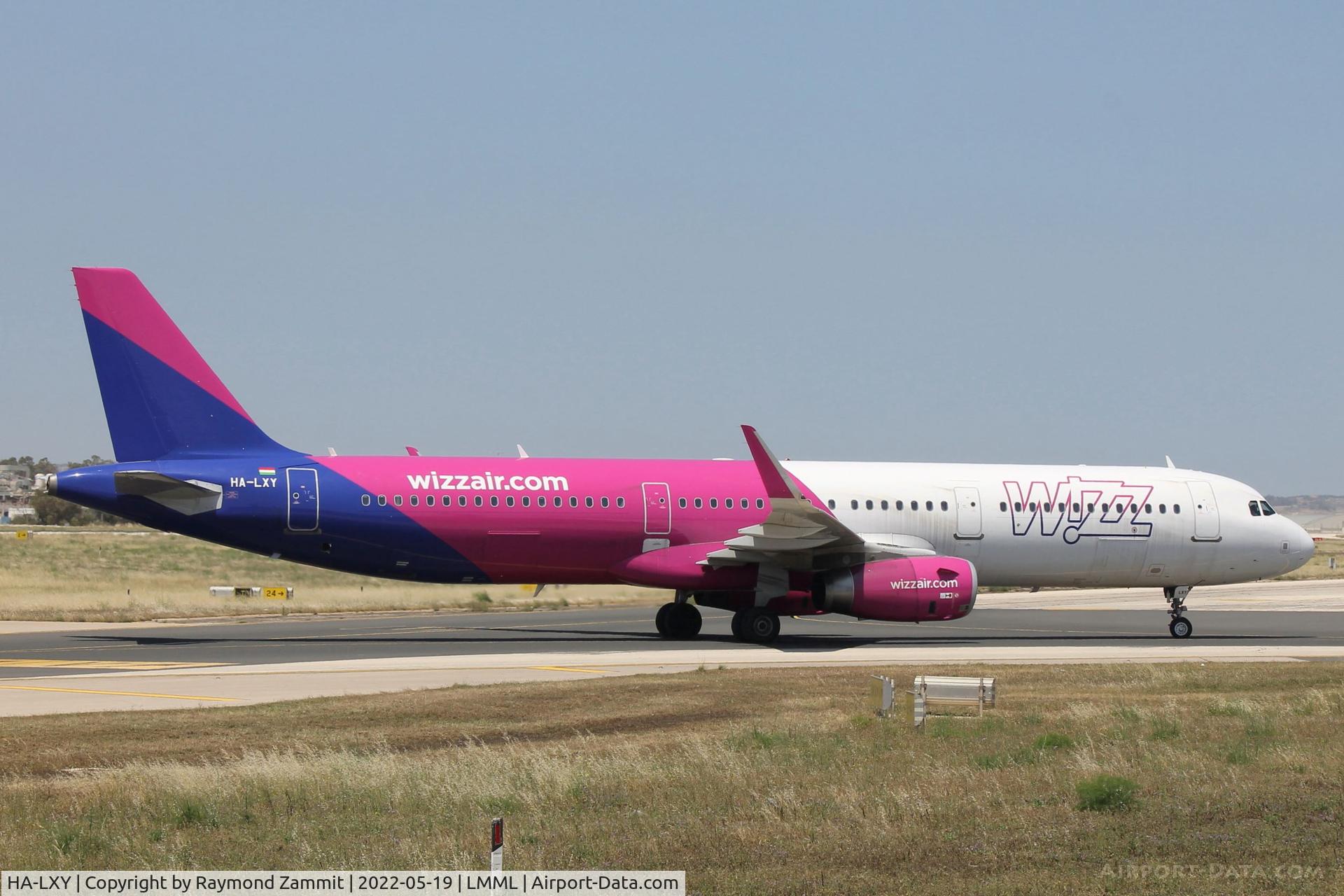 HA-LXY, 2017 Airbus A321-231 C/N 8044, A321 HA-LXY Wizzair