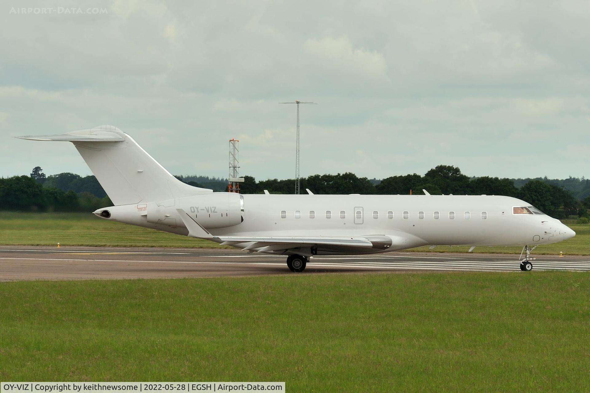 OY-VIZ, 2013 Bombardier BD-700-1A11 Global 5000 C/N 9544, Leaving Norwich.
