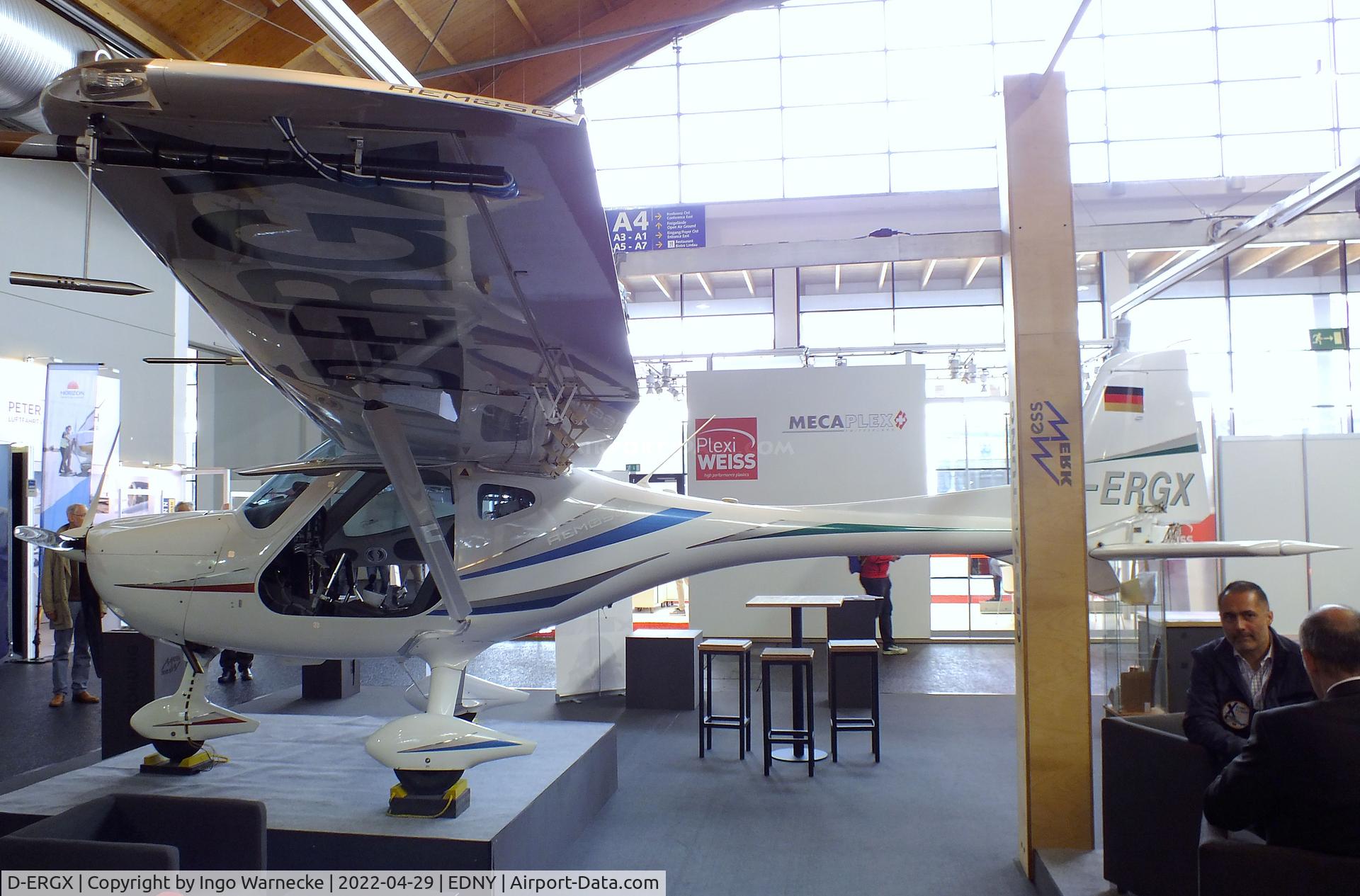 D-ERGX, 2012 Remos GX C/N 418, Remos GX with underwing sensor-pod at the AERO 2022, Friedrichshafen