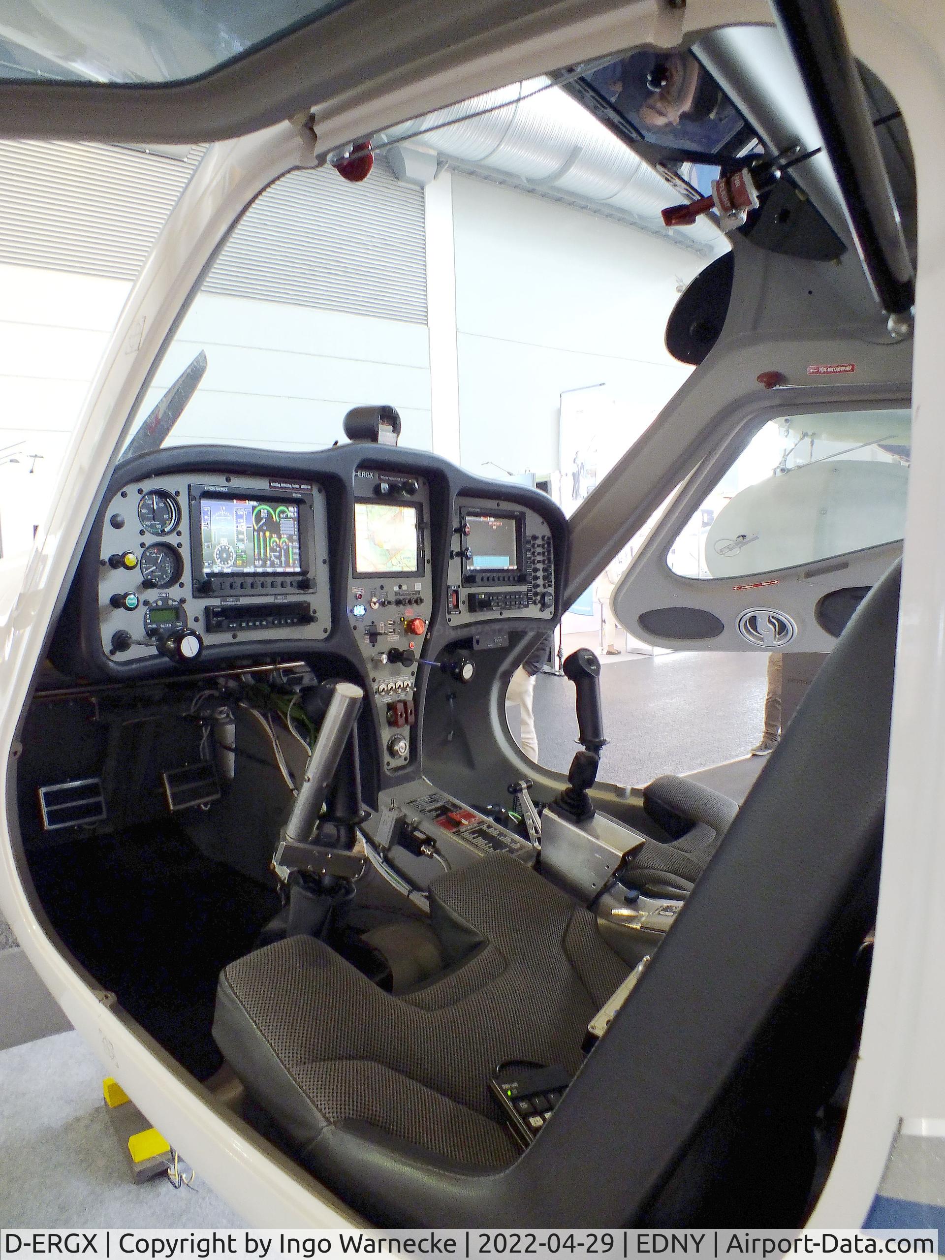 D-ERGX, 2012 Remos GX C/N 418, Remos GX with underwing sensor-pod at the AERO 2022, Friedrichshafen  #c