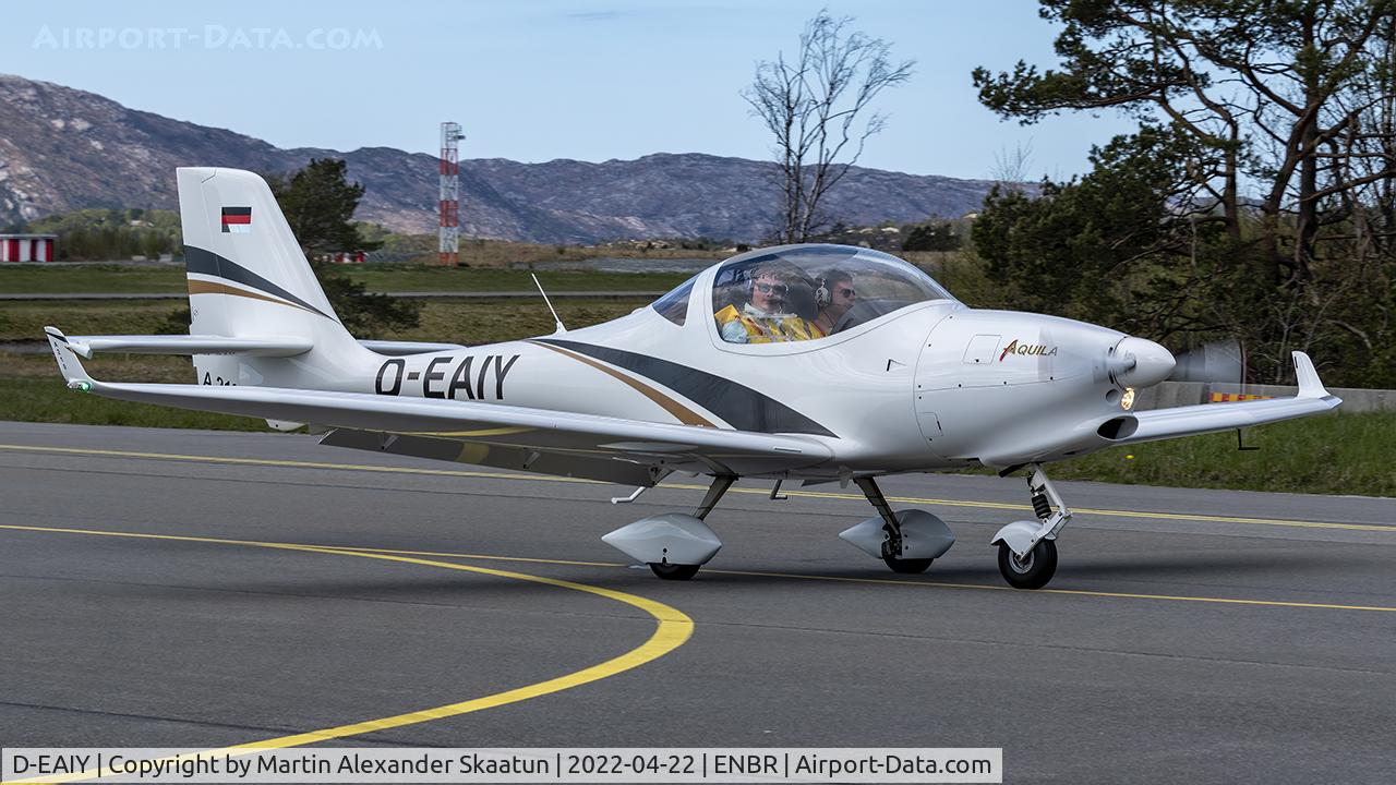 D-EAIY, 2011 Aquila A210 (AT01) C/N AT01-223, Taxying to parking.