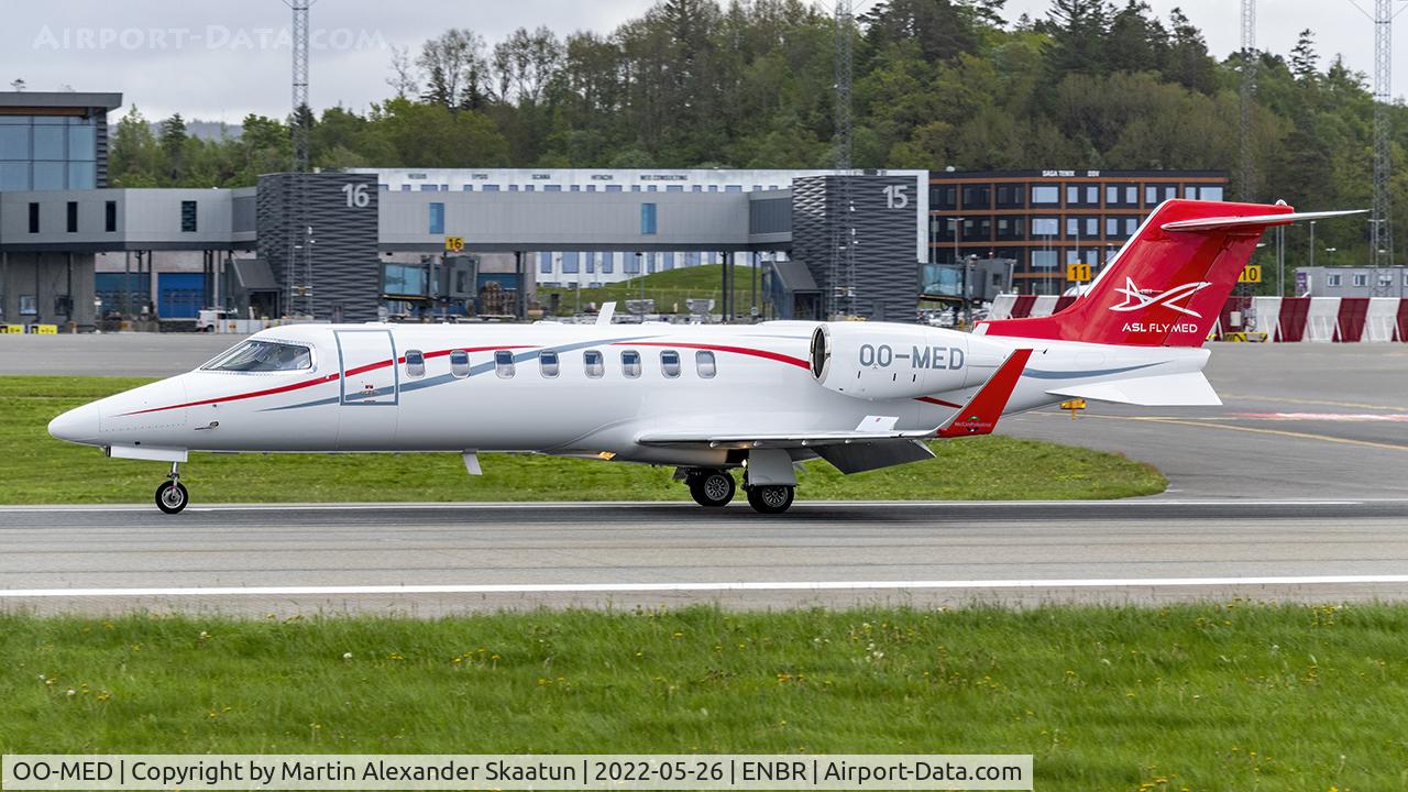 OO-MED, 2006 Learjet 45 C/N 45-311, Landing rwy. 35.