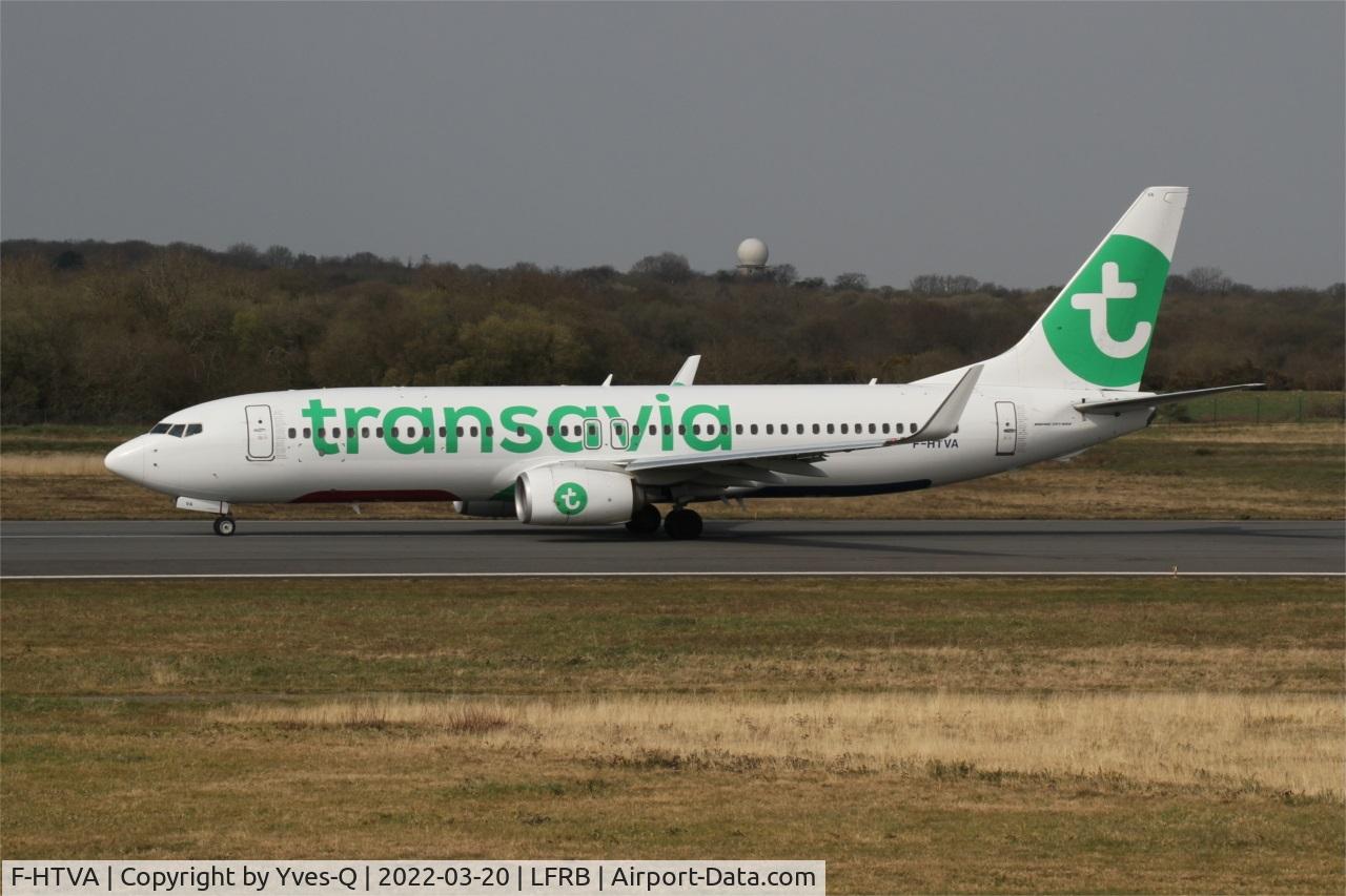 F-HTVA, 2015 Boeing 737-8K2 C/N 62158, Boeing 737-8K2, Taxiing rwy 07R, Brest-Bretagne airport (LFRB-BES)