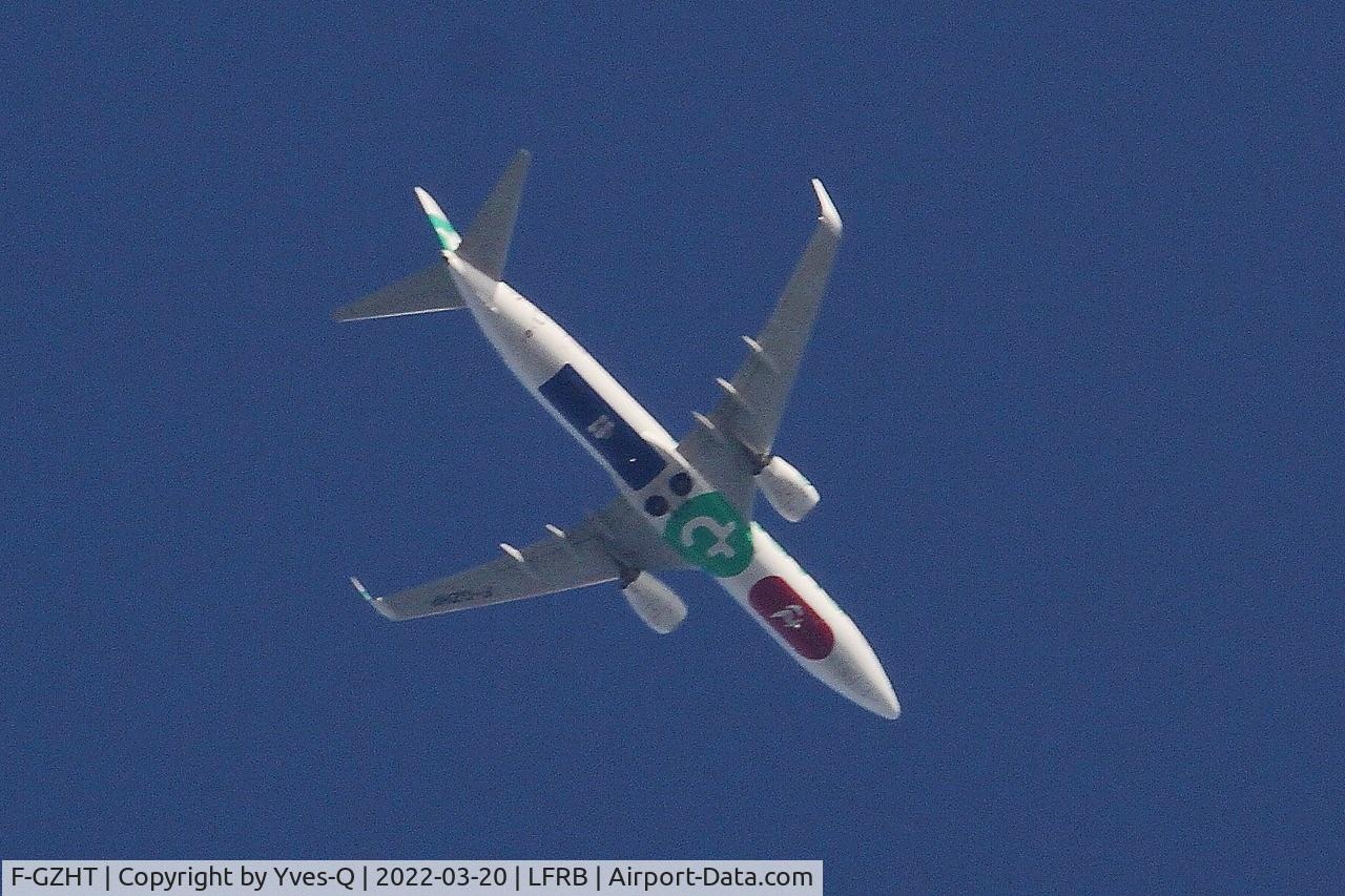 F-GZHT, 2015 Boeing 737-85R C/N 41332/5392, Boeing 737-85R, Flight over Brest-Bretagne airport (LFRB-BES)