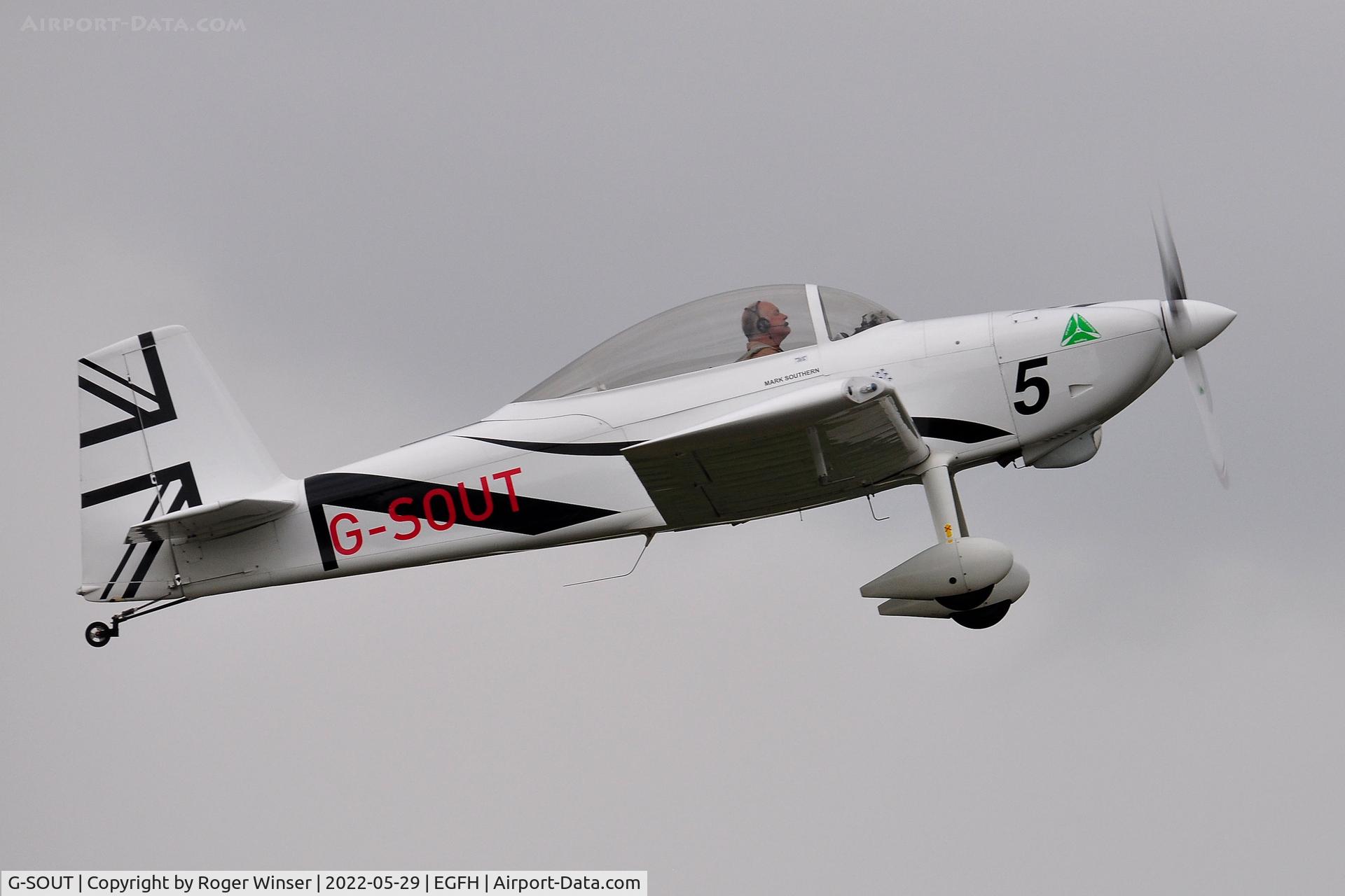 G-SOUT, 2006 Vans RV-8 C/N PFA 303-13295, Visiting RV-8 (Raven 5) departing Runway 04.