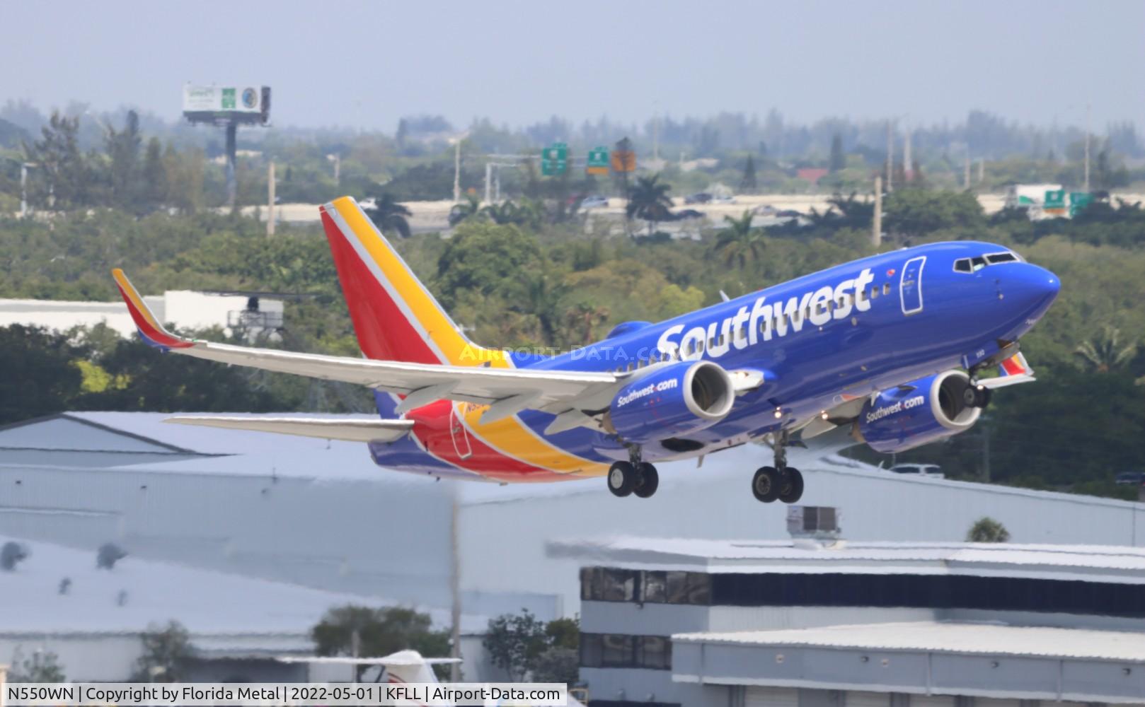 N550WN, 2001 Boeing 737-76Q C/N 30279, FLL 2022