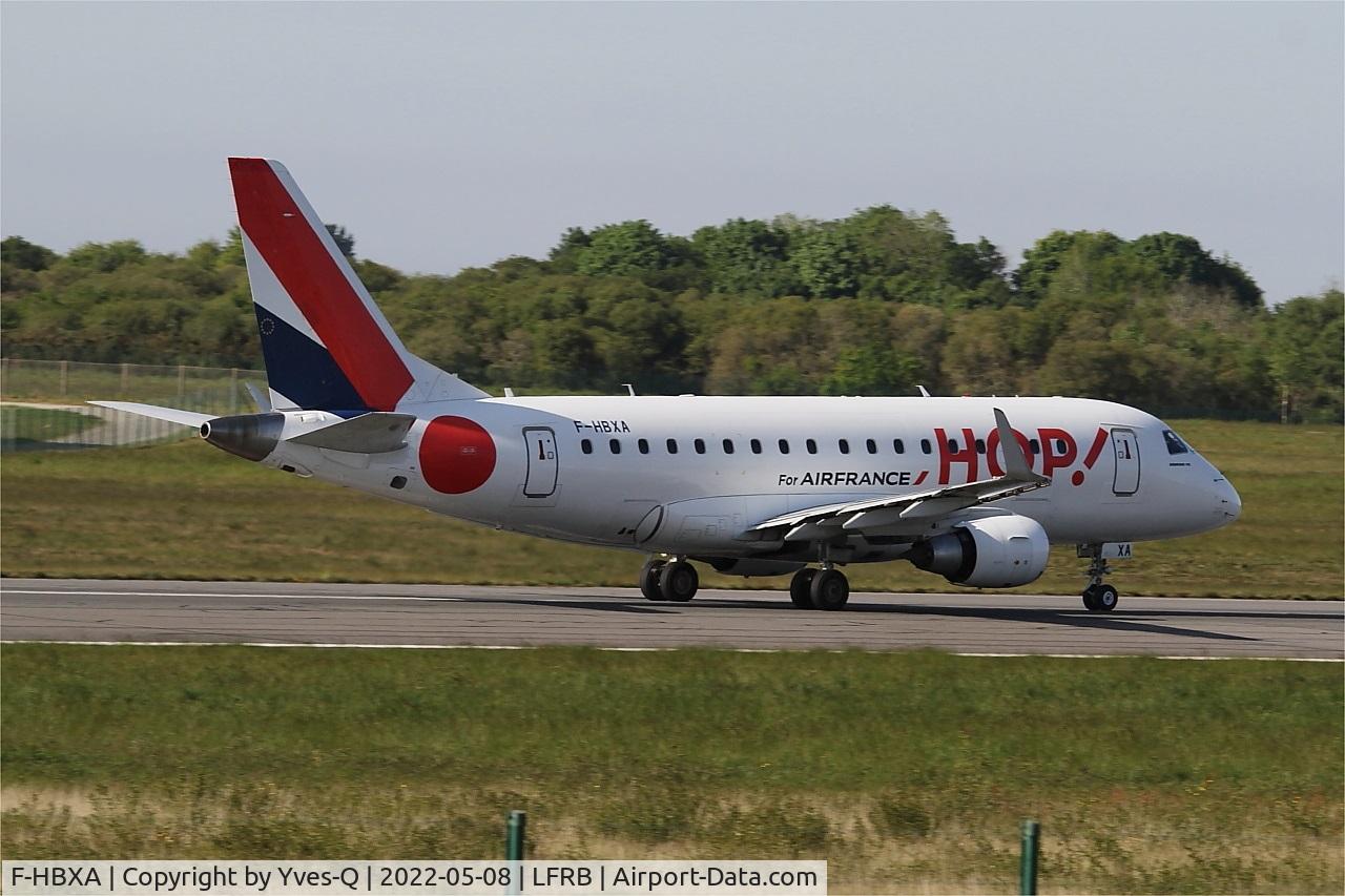 F-HBXA, 2008 Embraer 170LR (ERJ-170-100LR) C/N 17000237, Embraer 170LR, Take off run rwy 07R, Brest-Bretagne Airport (LFRB-BES)