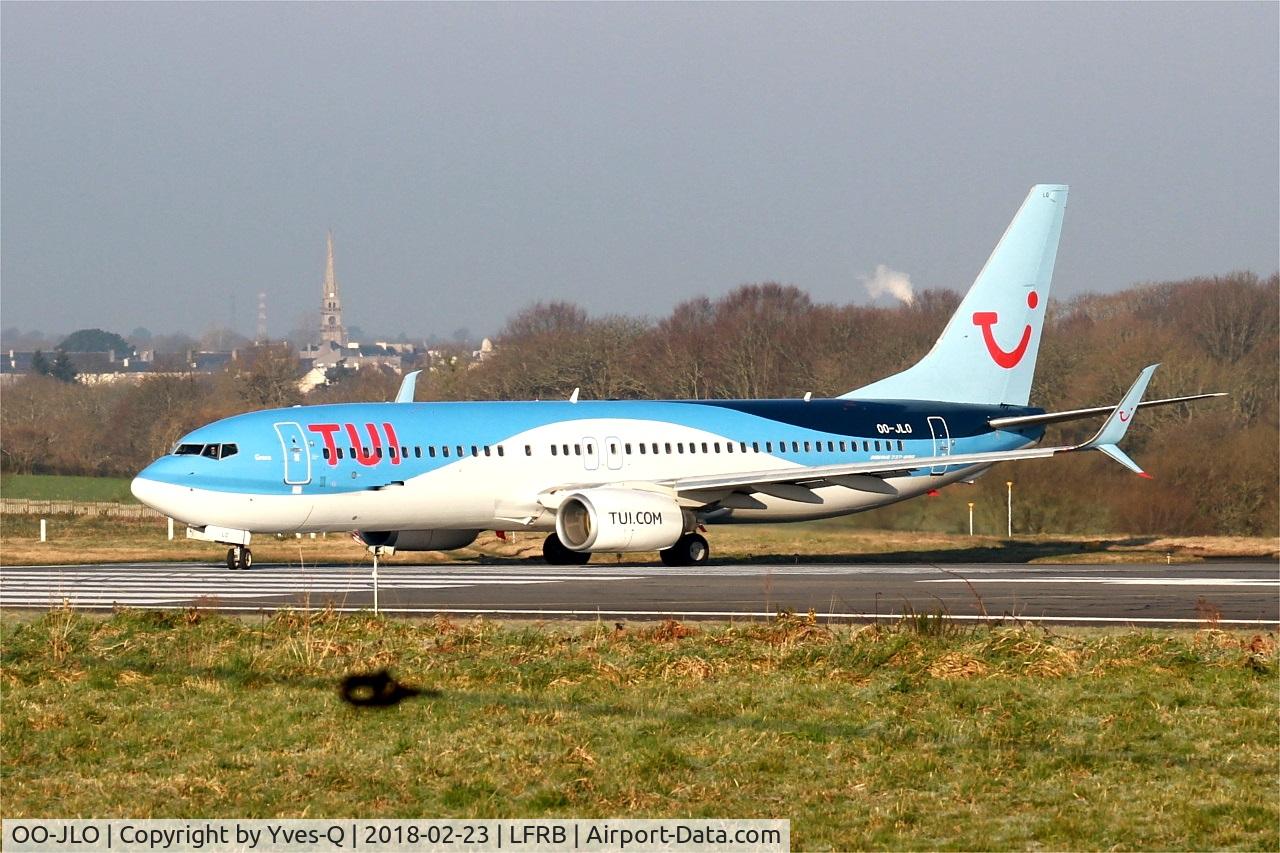 OO-JLO, 2007 Boeing 737-8K5 C/N 34692, Boeing 737-8K5, Lining up rwy 07R, Brest-Bretagne airport (LFRB-BES)