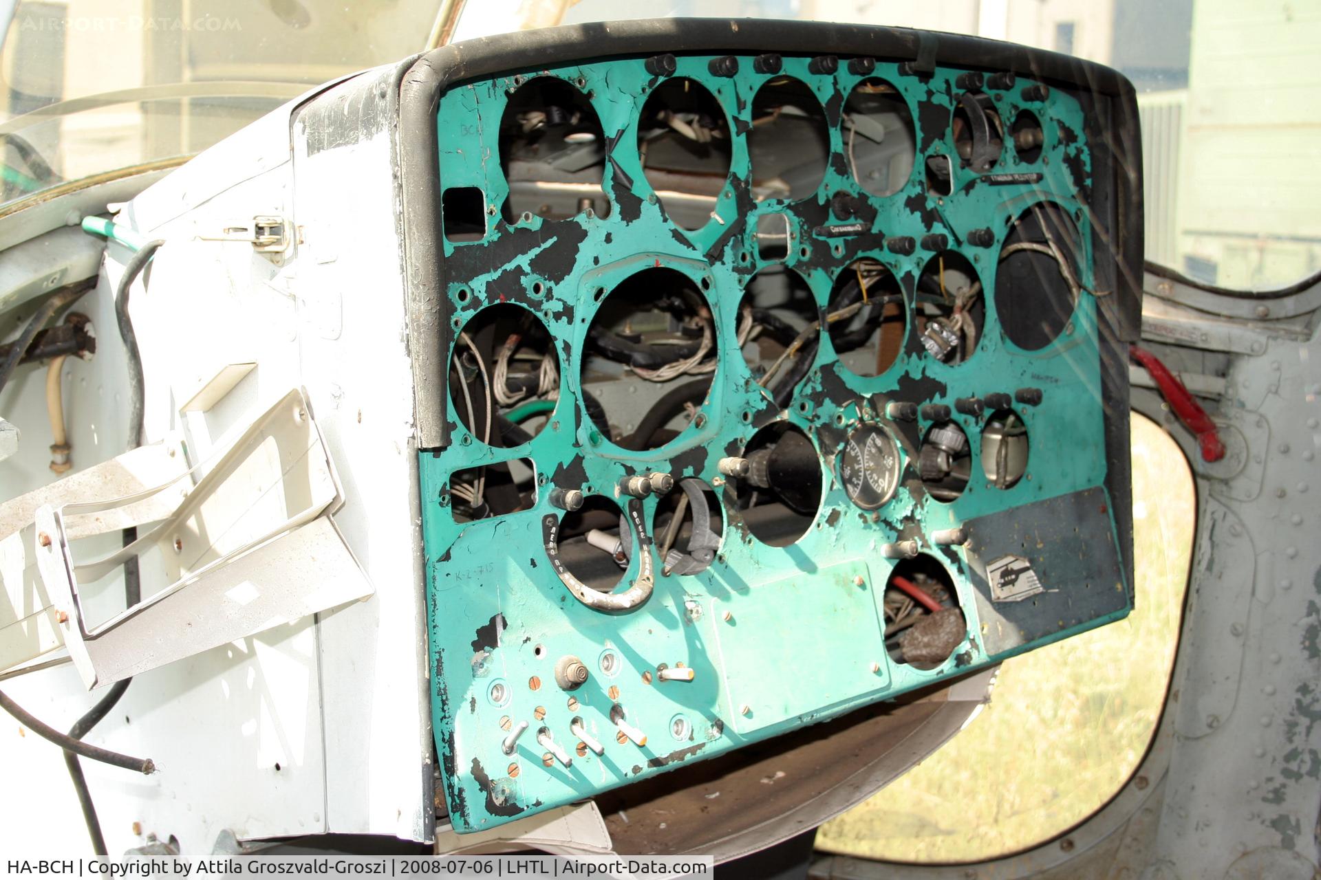 HA-BCH, 1974 WSK Swidnik Mi-2 Hoplite C/N 543723084, LHTL - Tököl Airport, Hungary