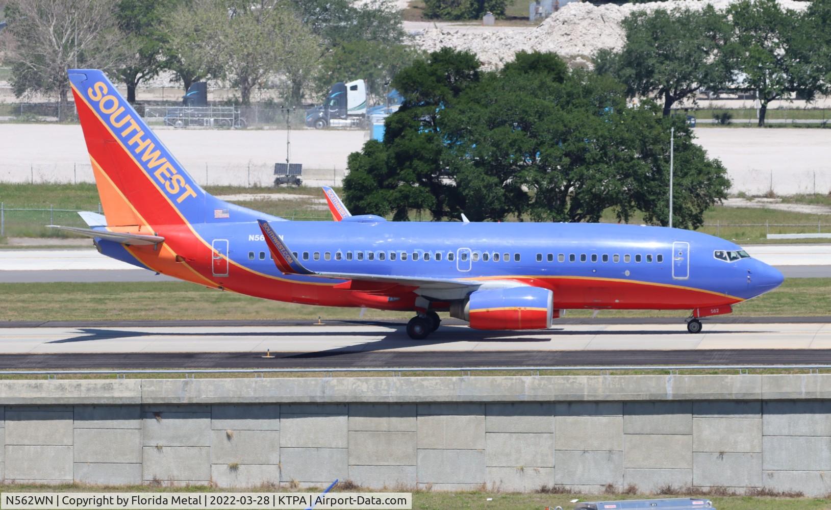 N562WN, 2000 Boeing 737-790 C/N 30778, TPA 2022