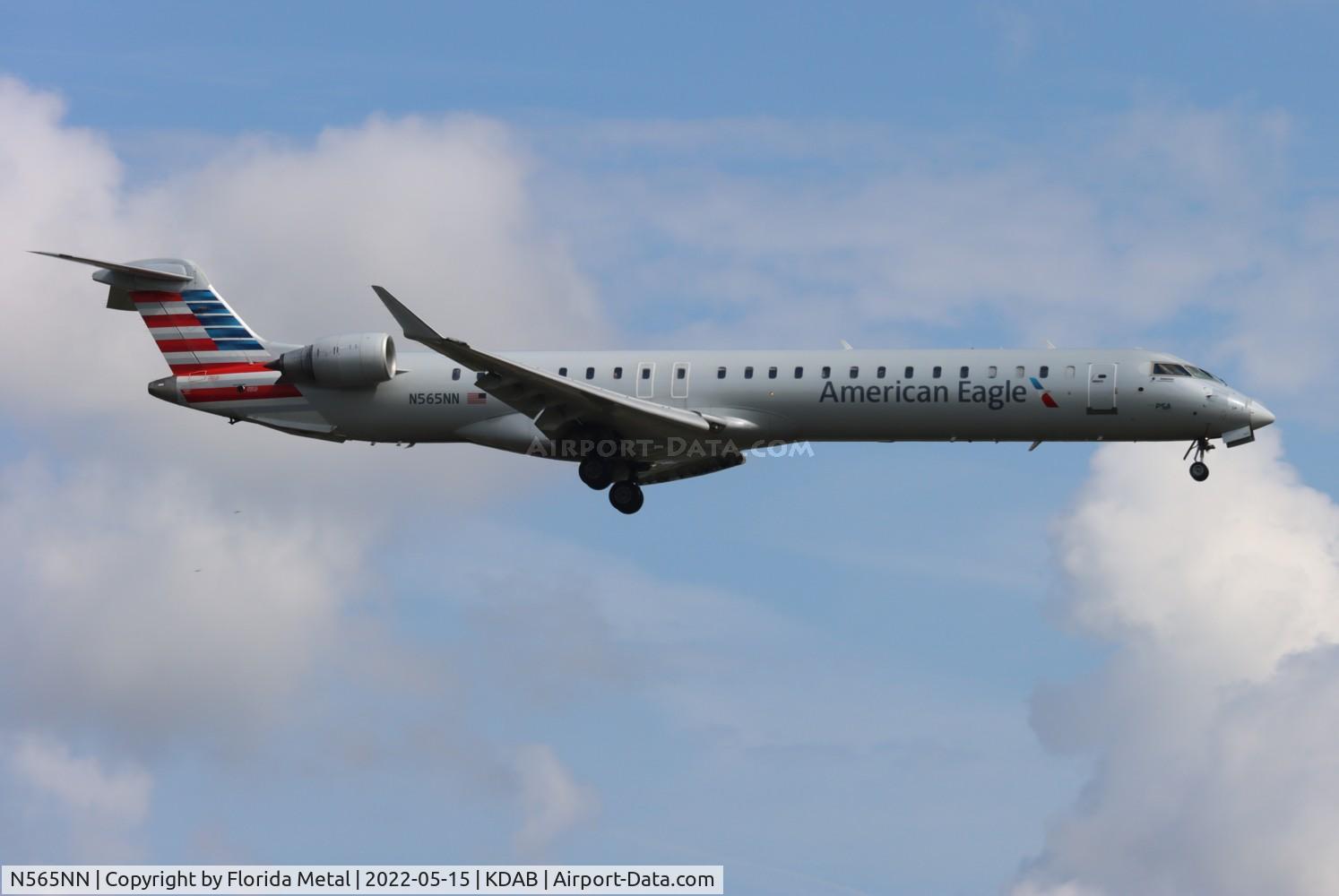 N565NN, 2015 Bombardier CRJ-900 (CL-600-2D24) C/N 15352, DAB 2022
