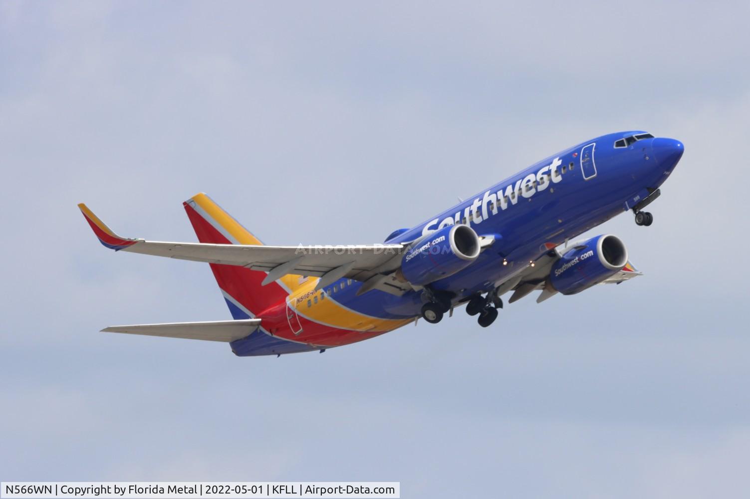 N566WN, 2002 Boeing 737-7CT C/N 32753, FLL 2022