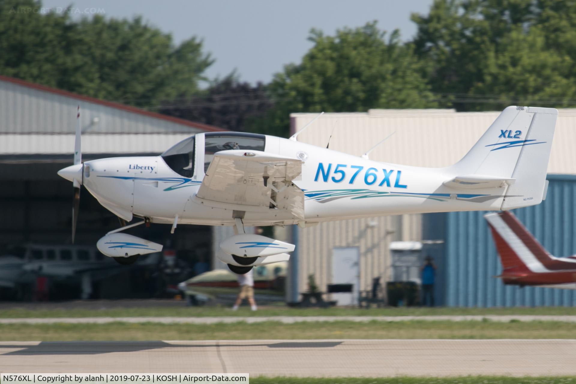 N576XL, 2007 Liberty XL-2 C/N 0060, Arriving at AirVenture 2019