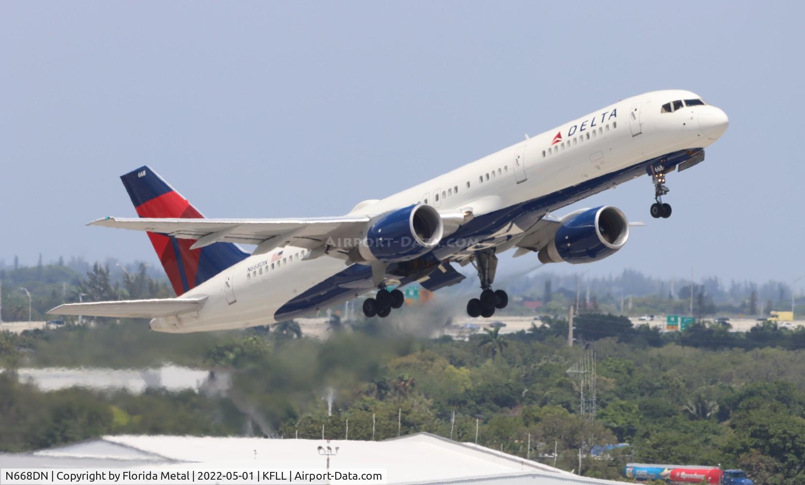 N668DN, 1991 Boeing 757-232 C/N 25141, FLL 2022