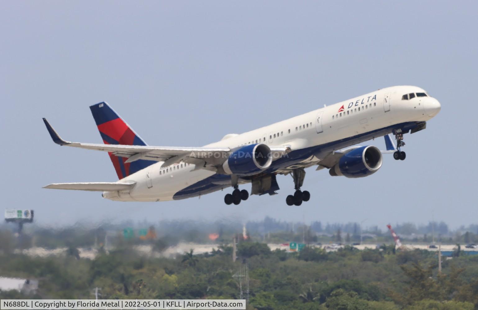 N688DL, 1998 Boeing 757-232 C/N 27587, FLL 2022