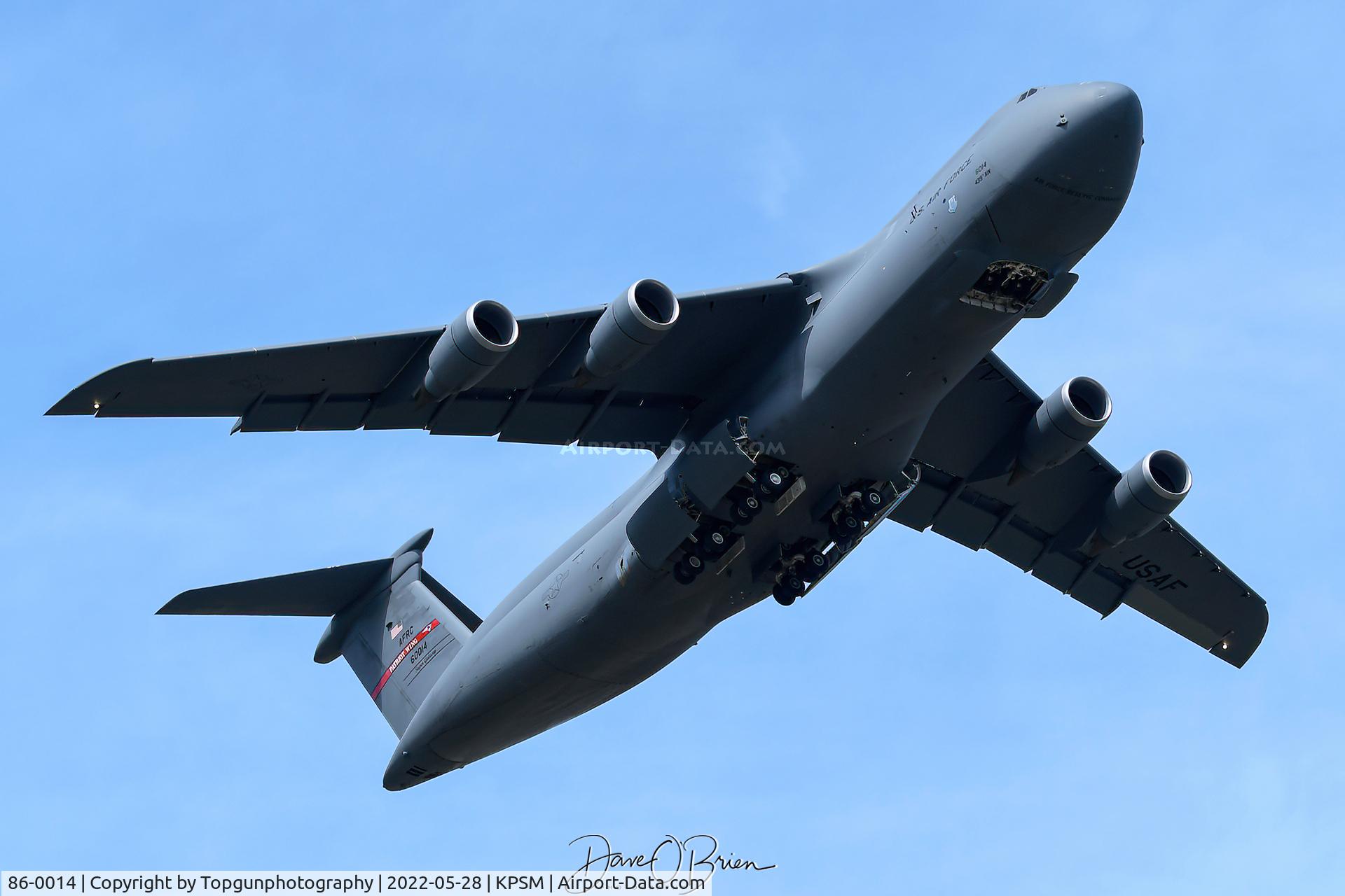 86-0014, Lockheed C-5M Super Galaxy C/N 500-0100, RODD20 lifting off of RW16