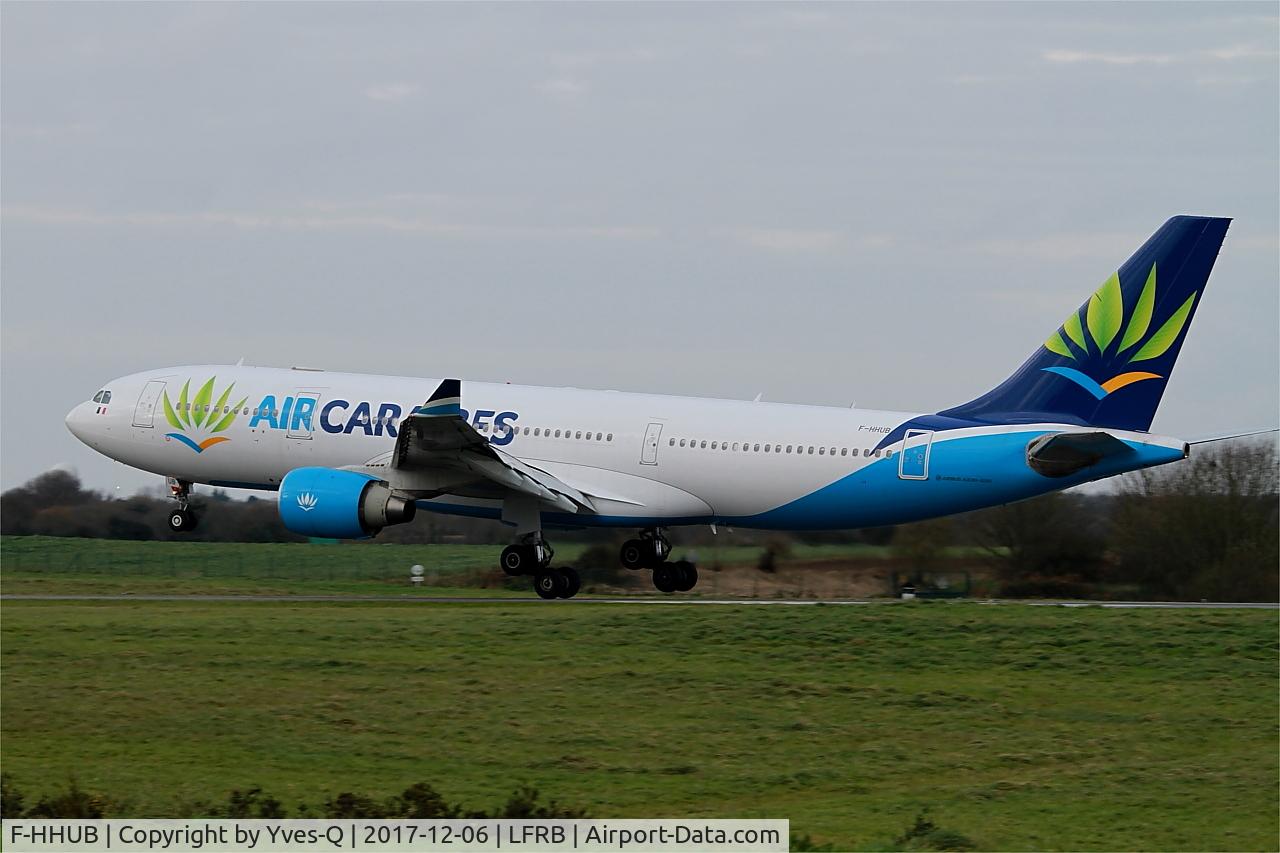 F-HHUB, 2000 Airbus A330-223 C/N 343, Airbus A330-223, Landing rwy 07R, Brest-Bretagne airport (LFRB-BES)