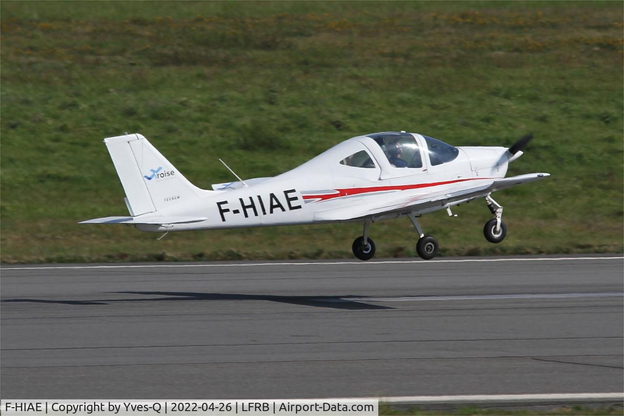 F-HIAE, Tecnam P-2002JF Sierra C/N Not found F-HIAE, Tecnam P-2002JF Sierra, Landing rwy 07R, Brest-Bretagne Airport (LFRB-BES)