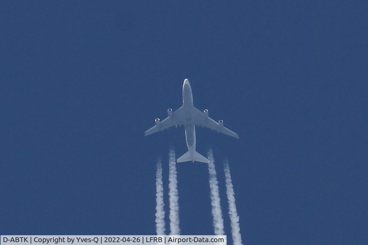 D-ABTK, 2001 Boeing 747-430 C/N 29871, Boeing 747-430, Flight over Brest-Bretagne airport (LFRB-BES) from MCO to FRA