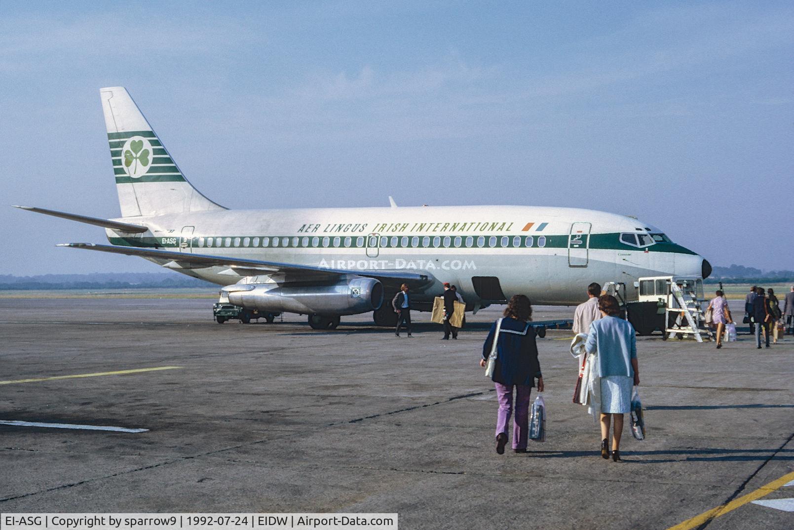 EI-ASG, 1970 Boeing 737-248 C/N 20222, Walking to the aircraft for our flight home. Scanned from a slide.