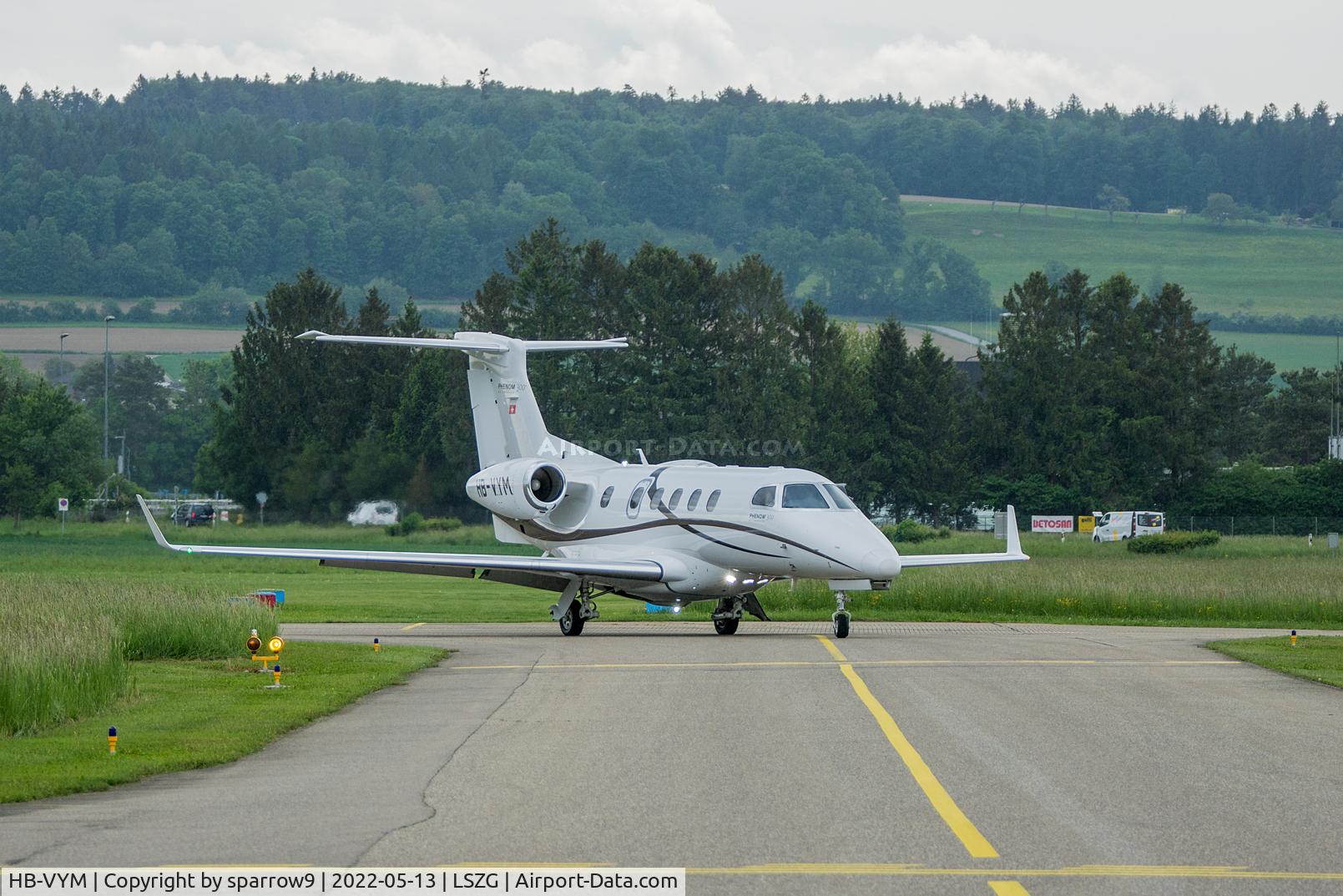 HB-VYM, 2010 Embraer EMB-505 Phenom 300 C/N 50500023, Just landed at Grenchen
