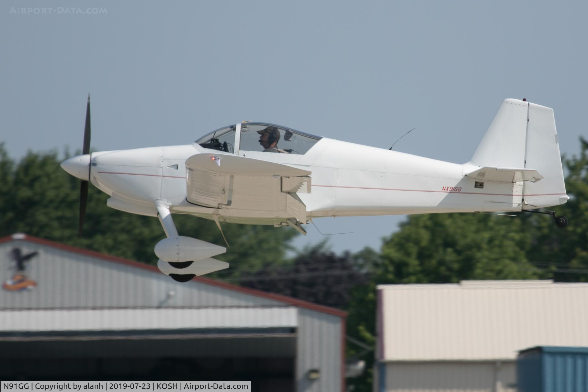 N91GG, 2004 Vans RV-6 C/N 25628, Arriving at AirVenture 2019 - spot the difference...