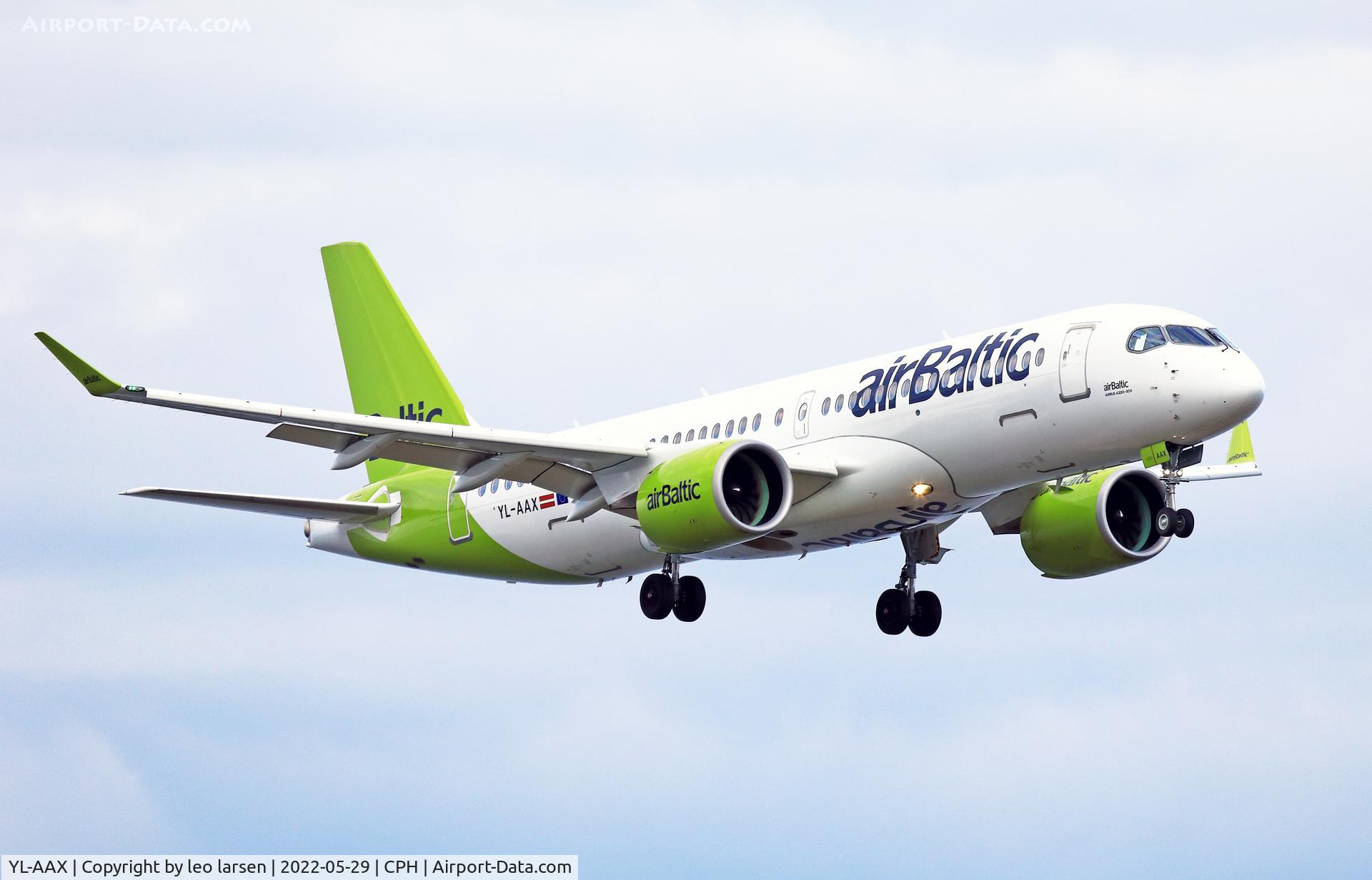 YL-AAX, 2020 Airbus A220-300 C/N 55094, Copenhagen 29.5.2022