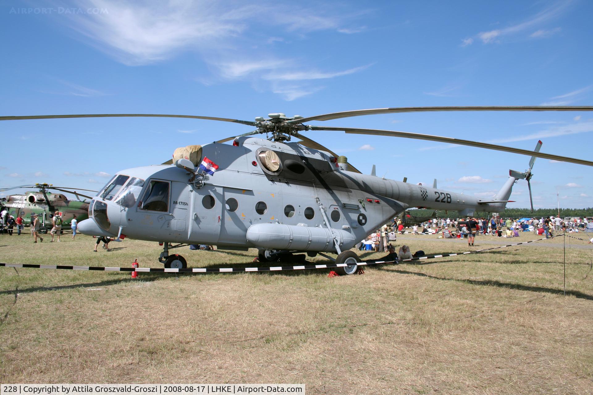 228, Mil Mi-171Sh Hip C/N 171S00081913102U, LHKE - Kecskemét, Hungarian Air-Forces Base, Hungary - Airshow '2008