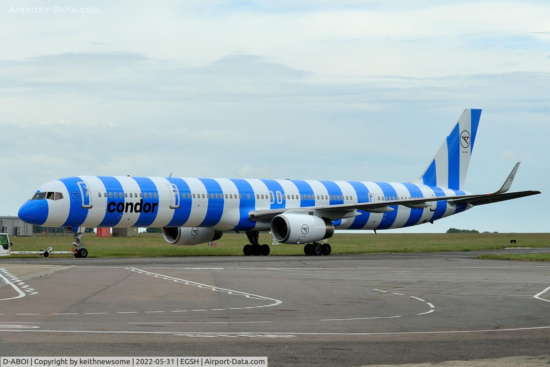 D-ABOI, 2000 Boeing 757-330 C/N 29018, Blue version of the later Condor colour scheme.