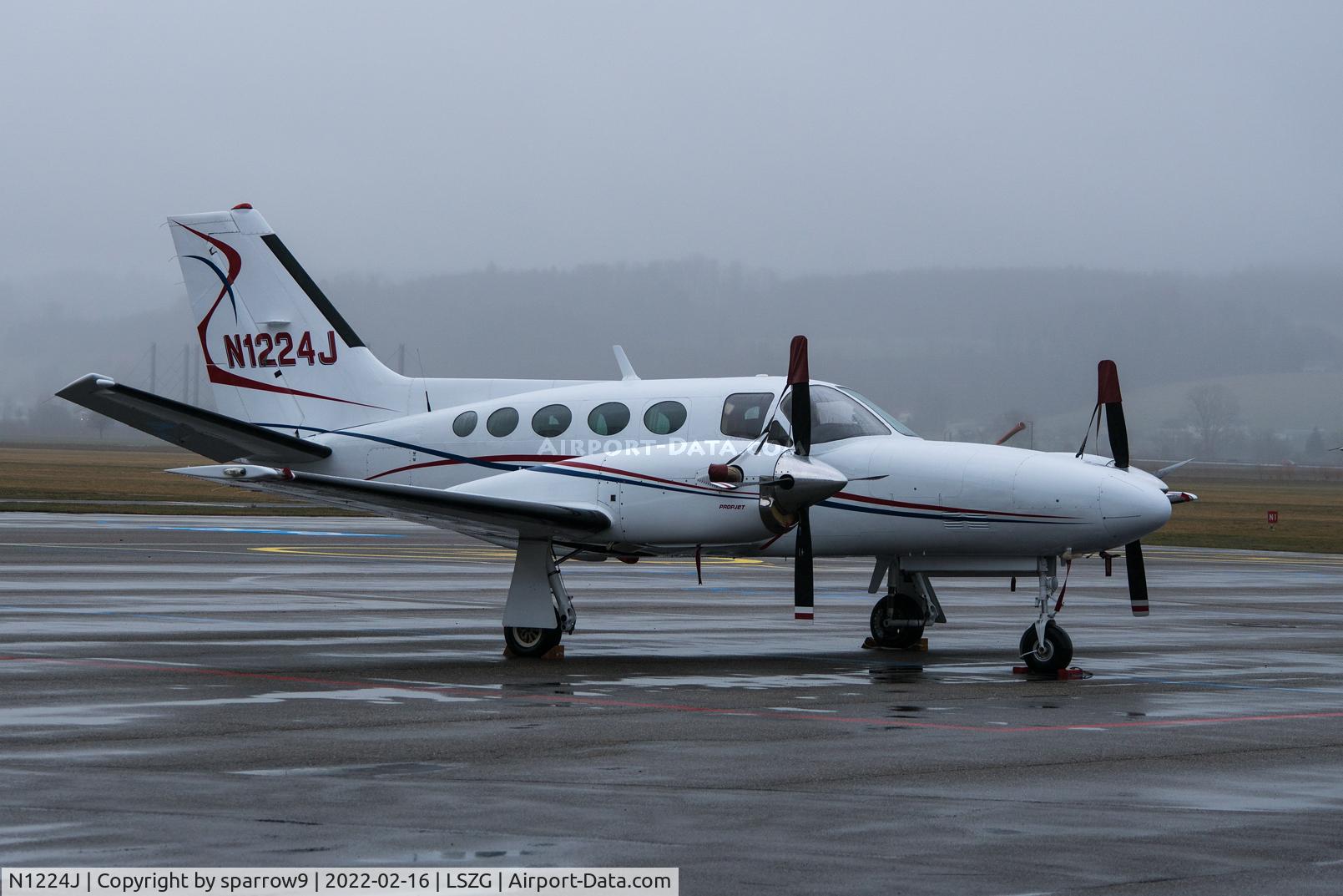 N1224J, 1984 Cessna 425 Conquest I C/N 425-0208, A cloudy day at Grenchen