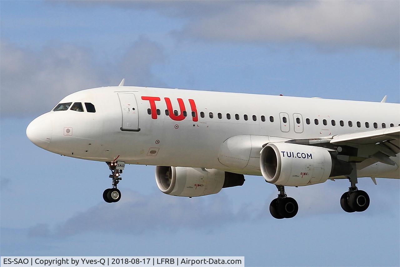 ES-SAO, 1998 Airbus A320-214 C/N 0936, Airbus A320-214, On final rwy 25L, Brest-Bretagne airport (LFRB-BES)
