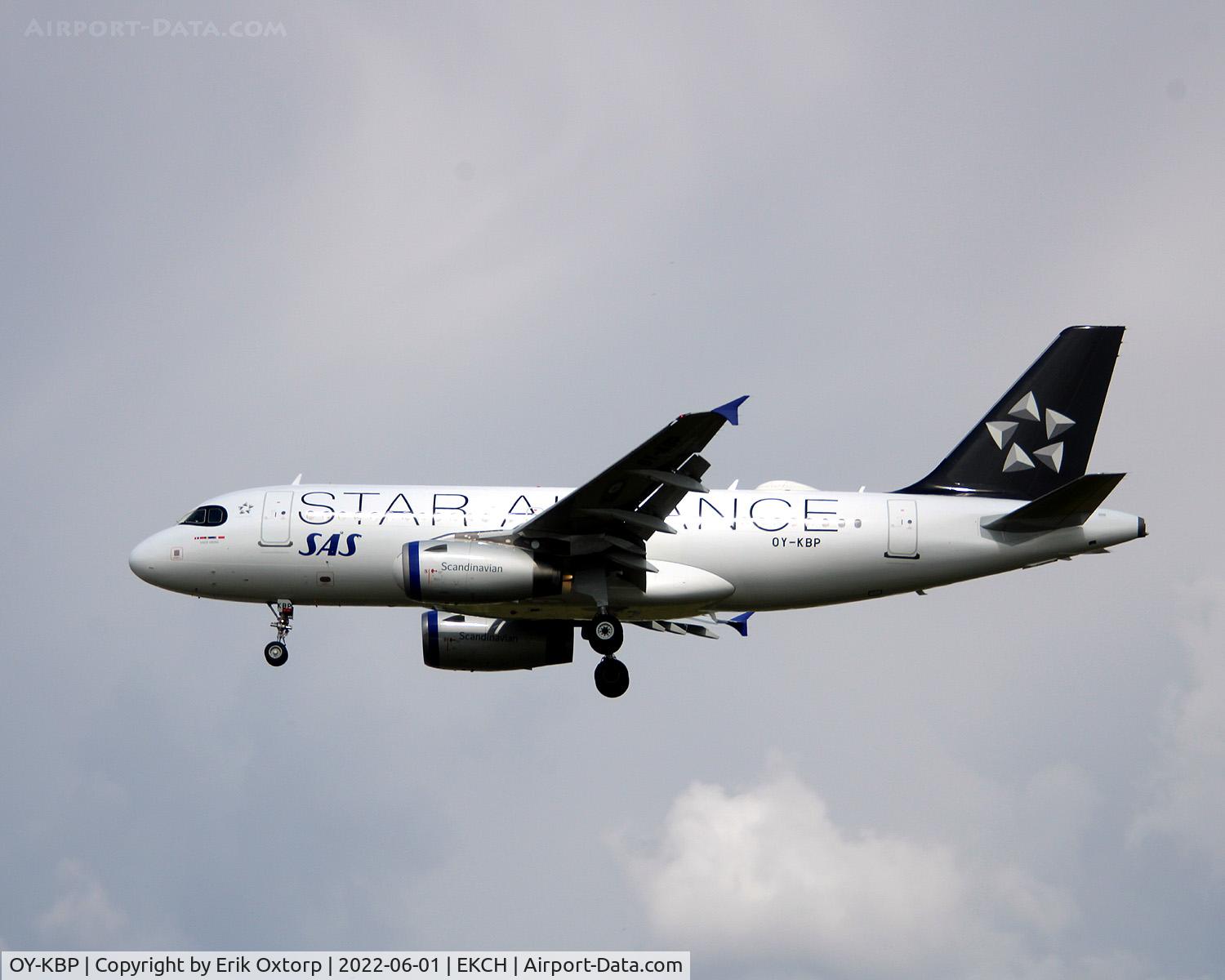 OY-KBP, 2006 Airbus A319-132 C/N 2888, OY-KBP landing rw 22L
