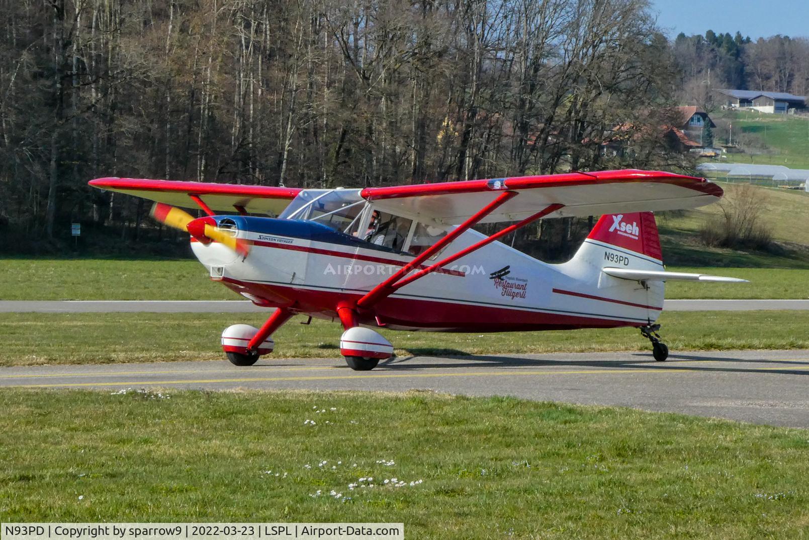 N93PD, 1946 Stinson 108-2 Voyager C/N 108-373, Taxying for departure