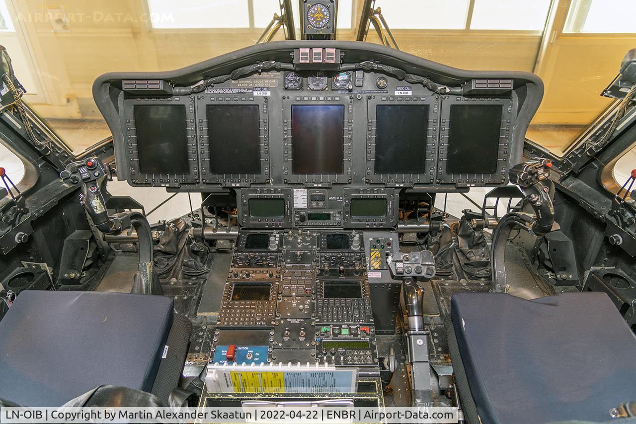 LN-OIB, 2011 Sikorsky S-92A C/N 920159, Cockpit shot taken during maintenance.
