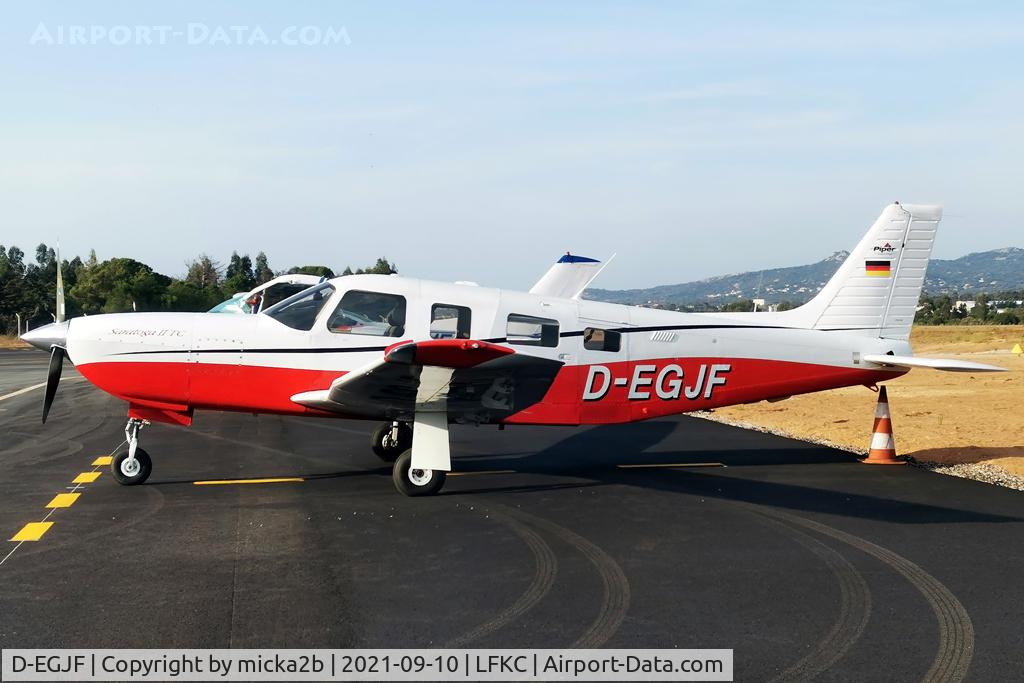 D-EGJF, 2001 Piper PA-32R-301T Turbo Saratoga C/N 3257241, Parked