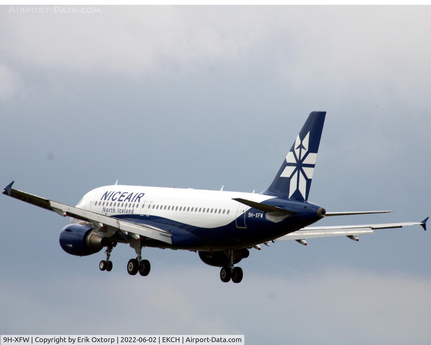 9H-XFW, 2008 Airbus A319-112 C/N 3689, 9H-XFW landing rw 22L