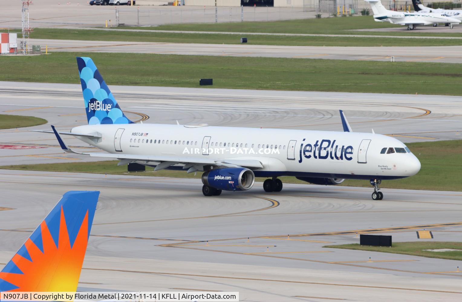 N907JB, 2013 Airbus A321-231 C/N 5865, FLL 2021