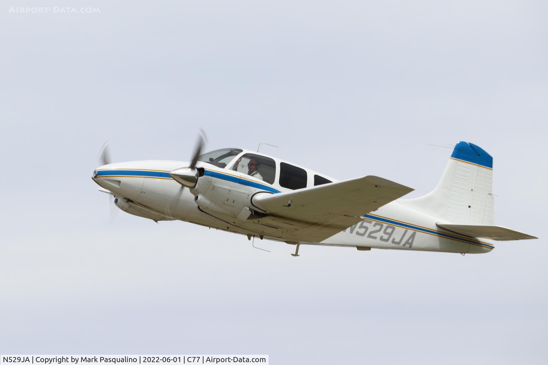 N529JA, 1965 Beech D95A Travel Air C/N TD-617, Beech D95A