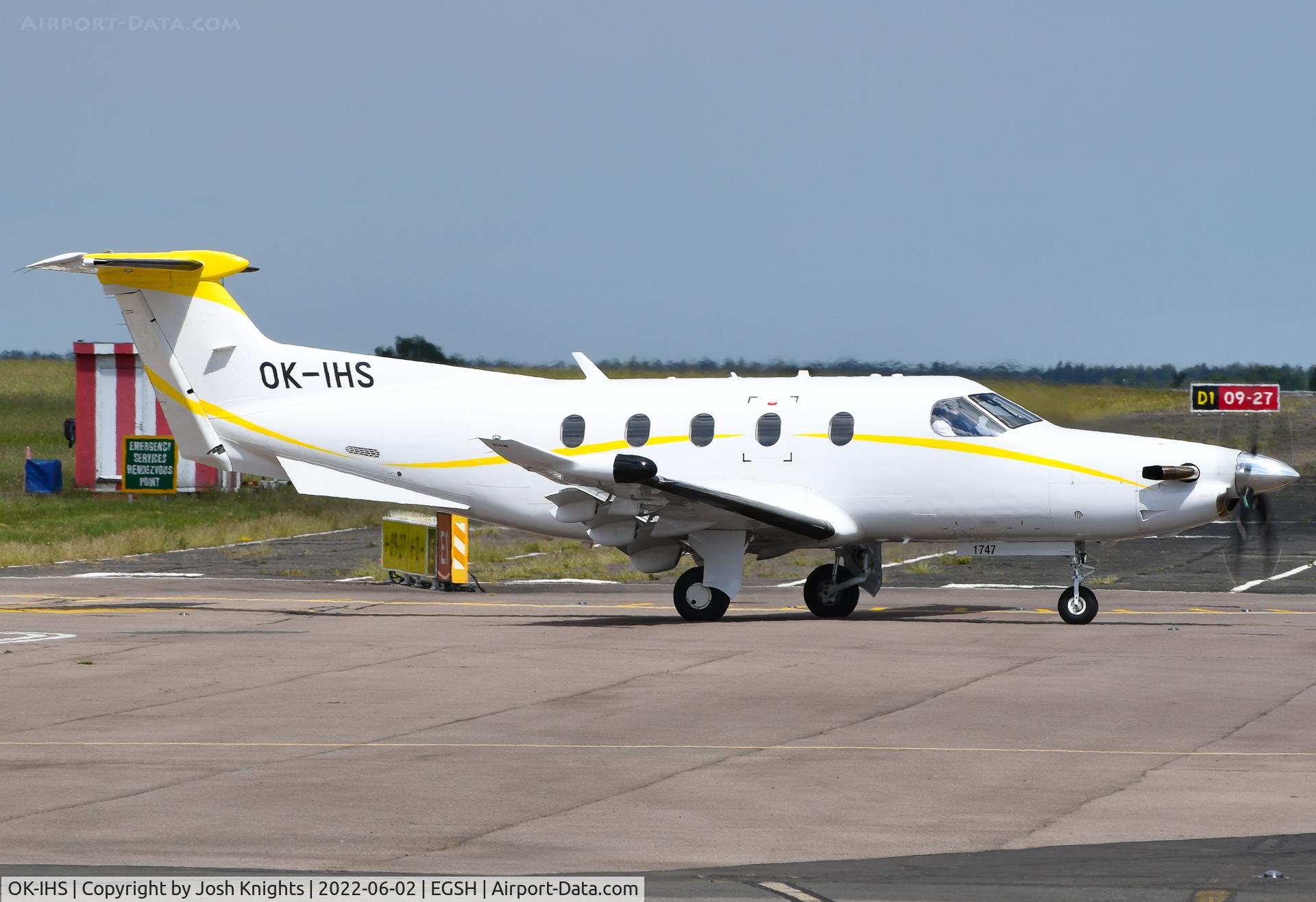 OK-IHS, 2017 Pilatus PC-12/47E NG C/N 1747, Departing Norwich.