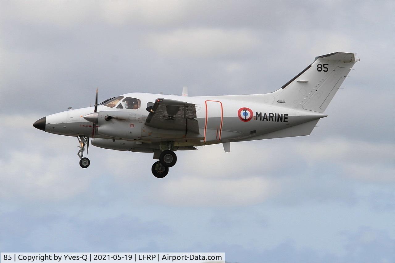 85, Embraer EMB-121AN Xingu C/N 121085, Embraer EMB-121AN Xingu, On final rwy 25L, Brest-Bretagne airport (LFRB-BES)