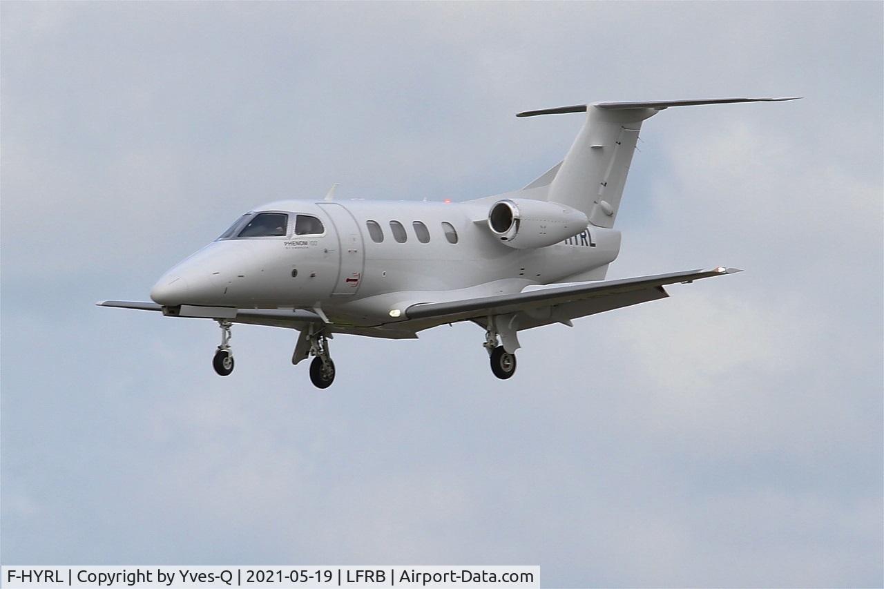 F-HYRL, 2021 Embraer EMB-500 Phenom 100 C/N 50000040, Embraer EMB-500 Phenom, On final rwy 25L, Brest-Bretagne airport (LFRB-BES)